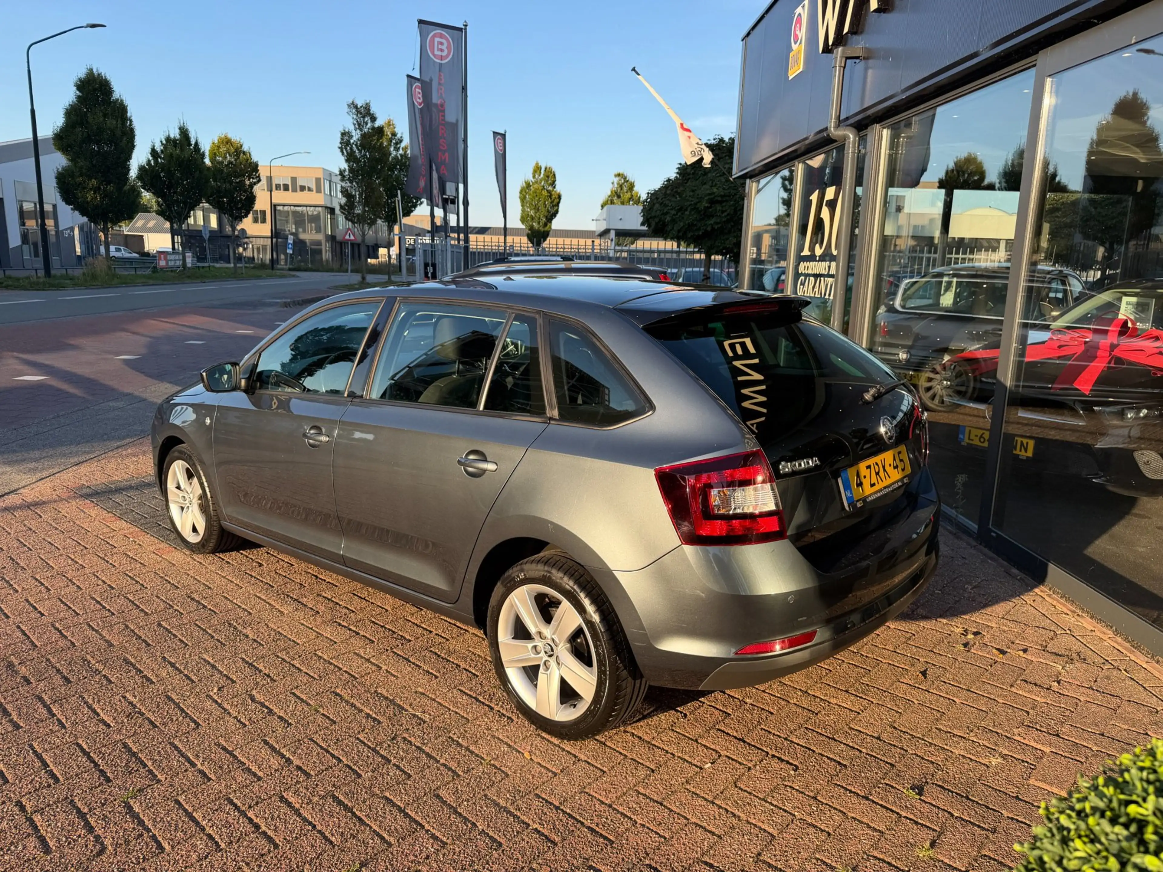 Skoda Rapid/Spaceback 1.2 TSI Greentech Style Edition PANO — photo 8