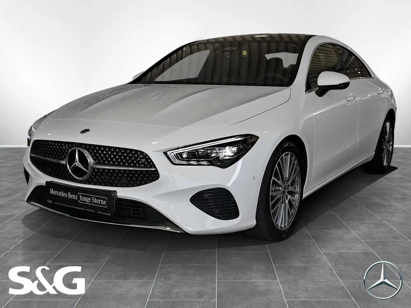 Mercedes-Benz CLA 180 Coupé TOTWINKEL+PANO+360°+DISTRONIC+18" Bianco - 1