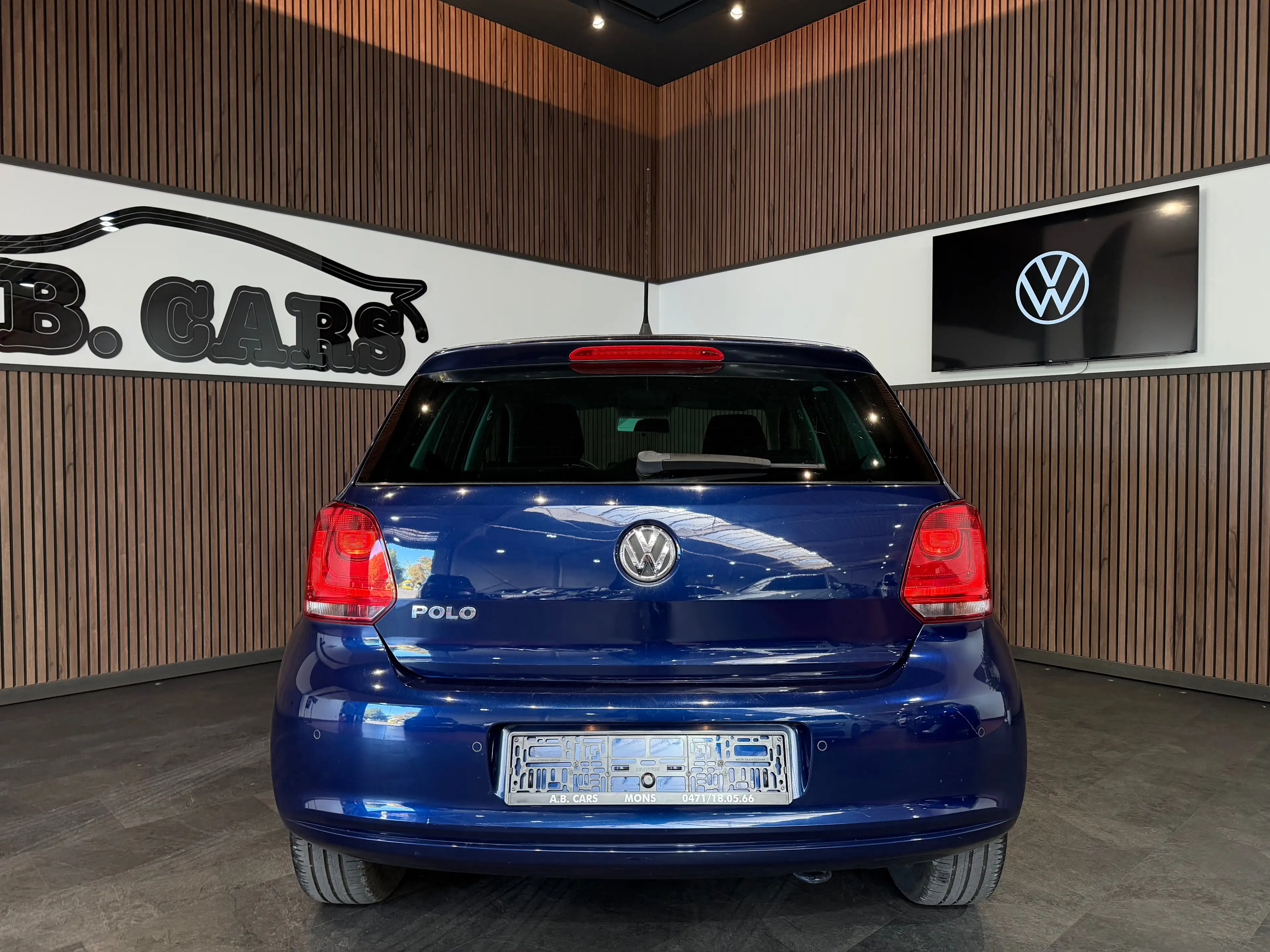 Volkswagen Polo 1.2i - GARANTIE 12MOIS - 1ERPRO — photo 5