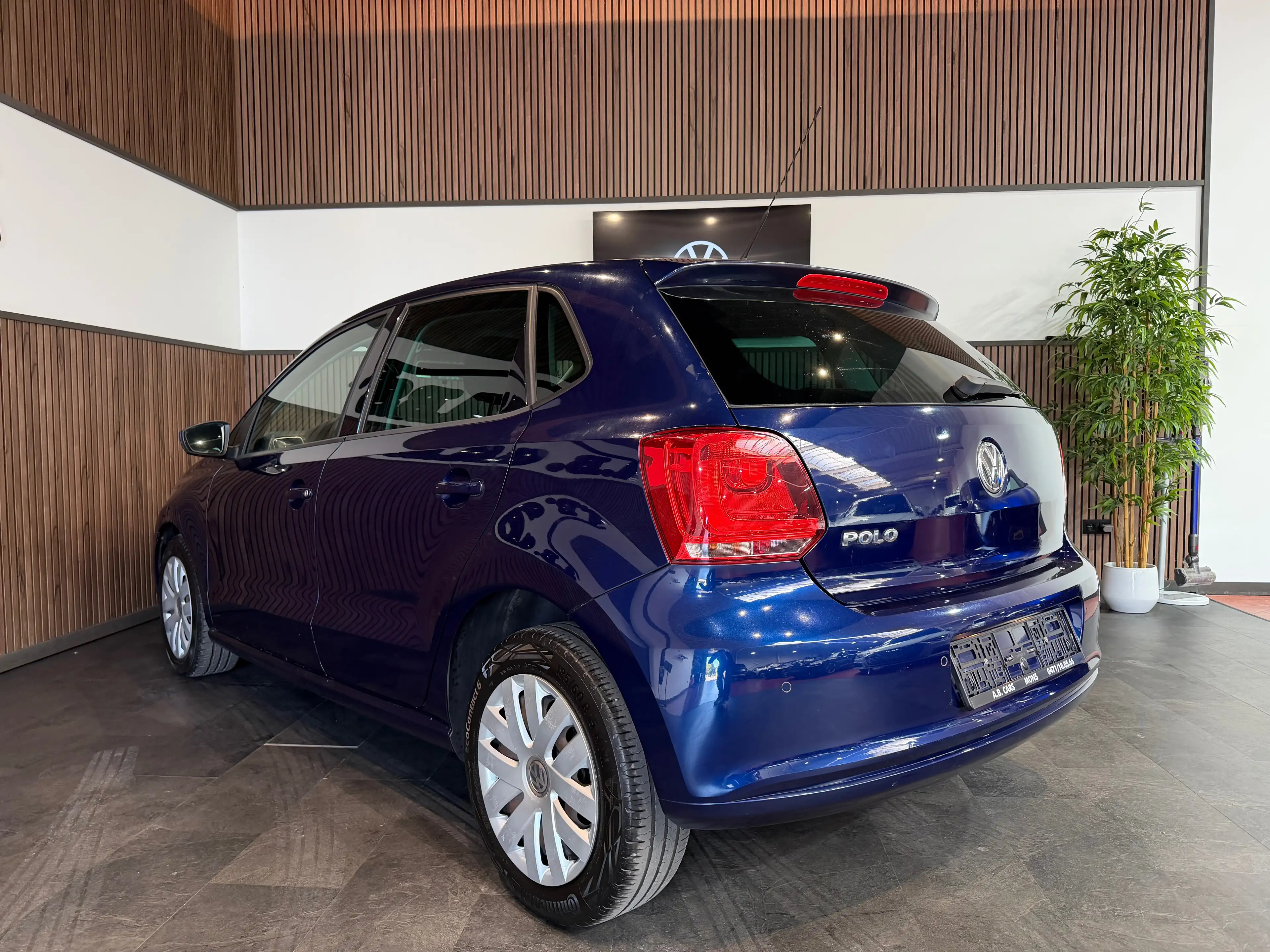 Volkswagen Polo 1.2i - GARANTIE 12MOIS - 1ERPRO — photo 4