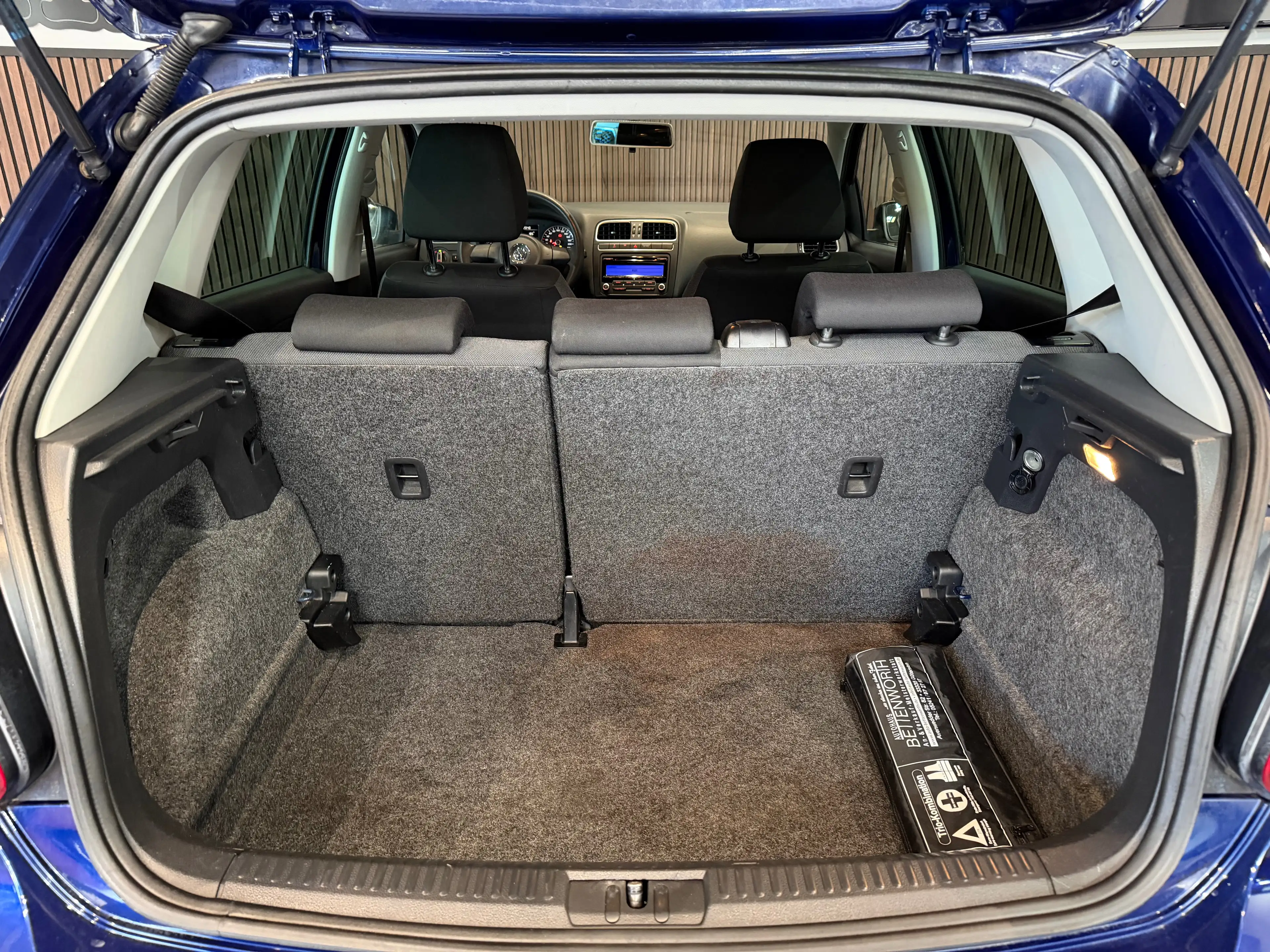 Volkswagen Polo 1.2i - GARANTIE 12MOIS - 1ERPRO — photo 16