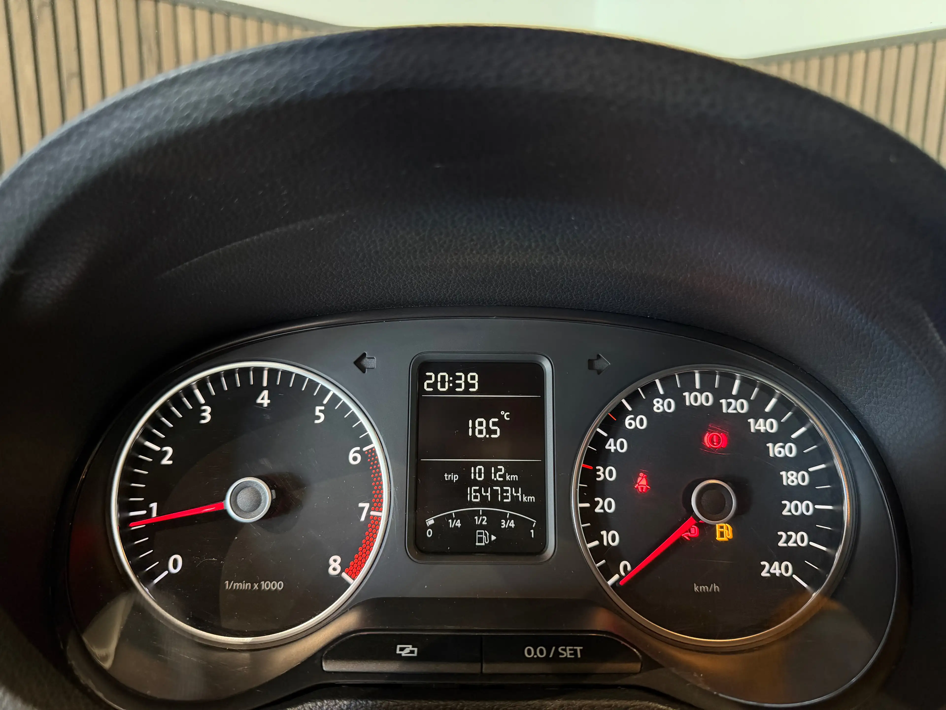 Volkswagen Polo 1.2i - GARANTIE 12MOIS - 1ERPRO — photo 9