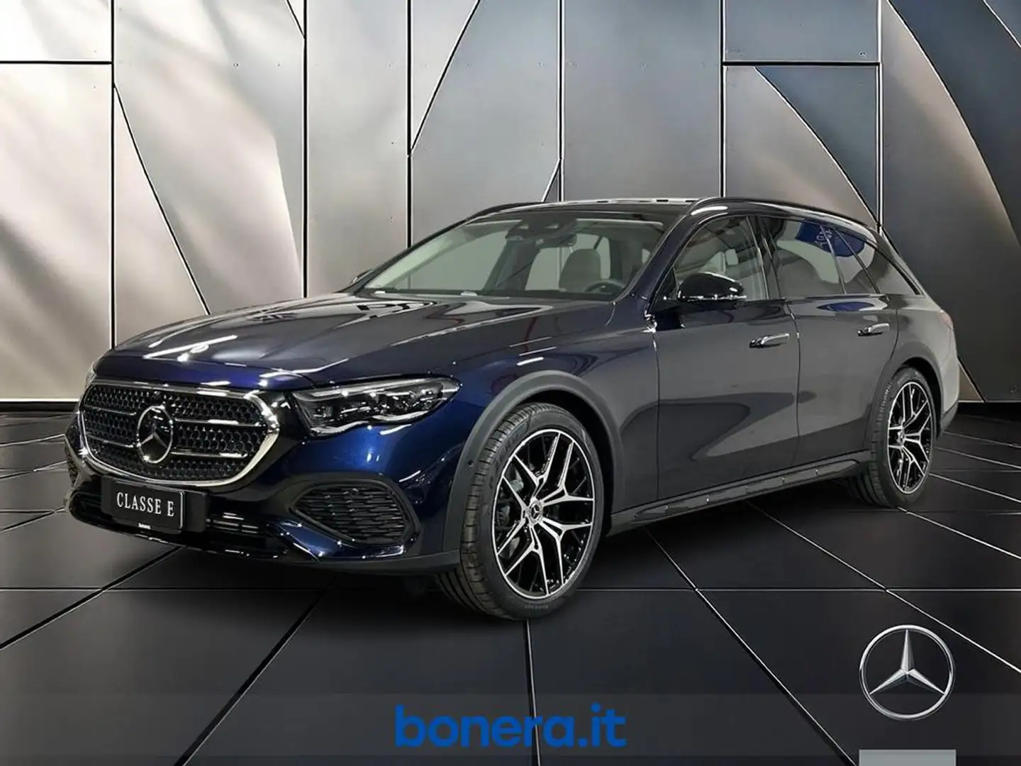 Mercedes-Benz E 220 SW All-Terrain d Premium 4matic auto Blau - 1