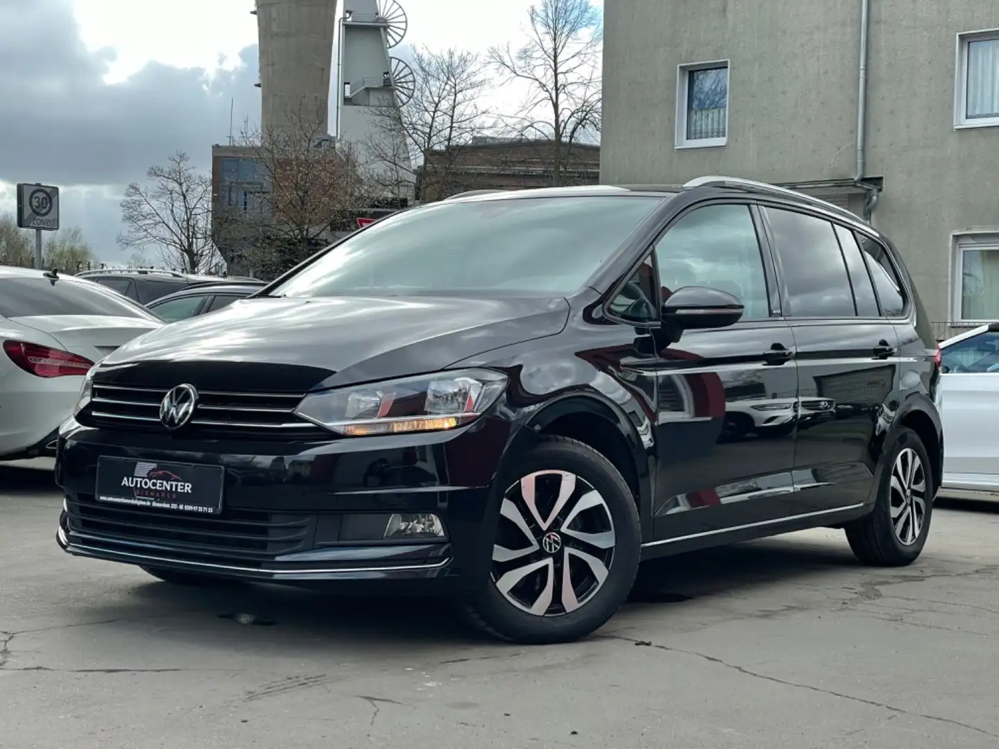 Volkswagen Touran Active Start-Stopp Schwarz - 1
