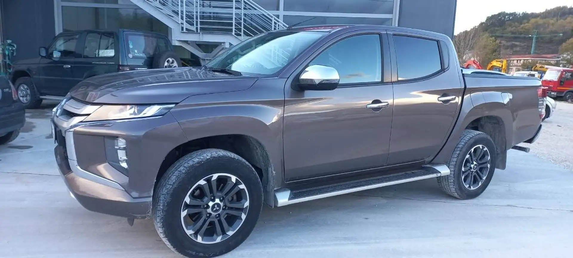 Mitsubishi L200 Cl.cab 2.3d Inform 4wd 150cv - 2