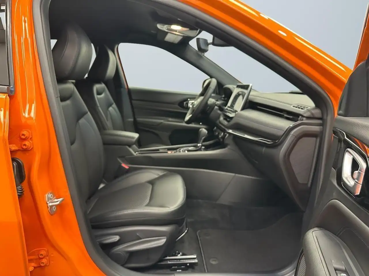 Jeep Compass photo Jeep Compass
