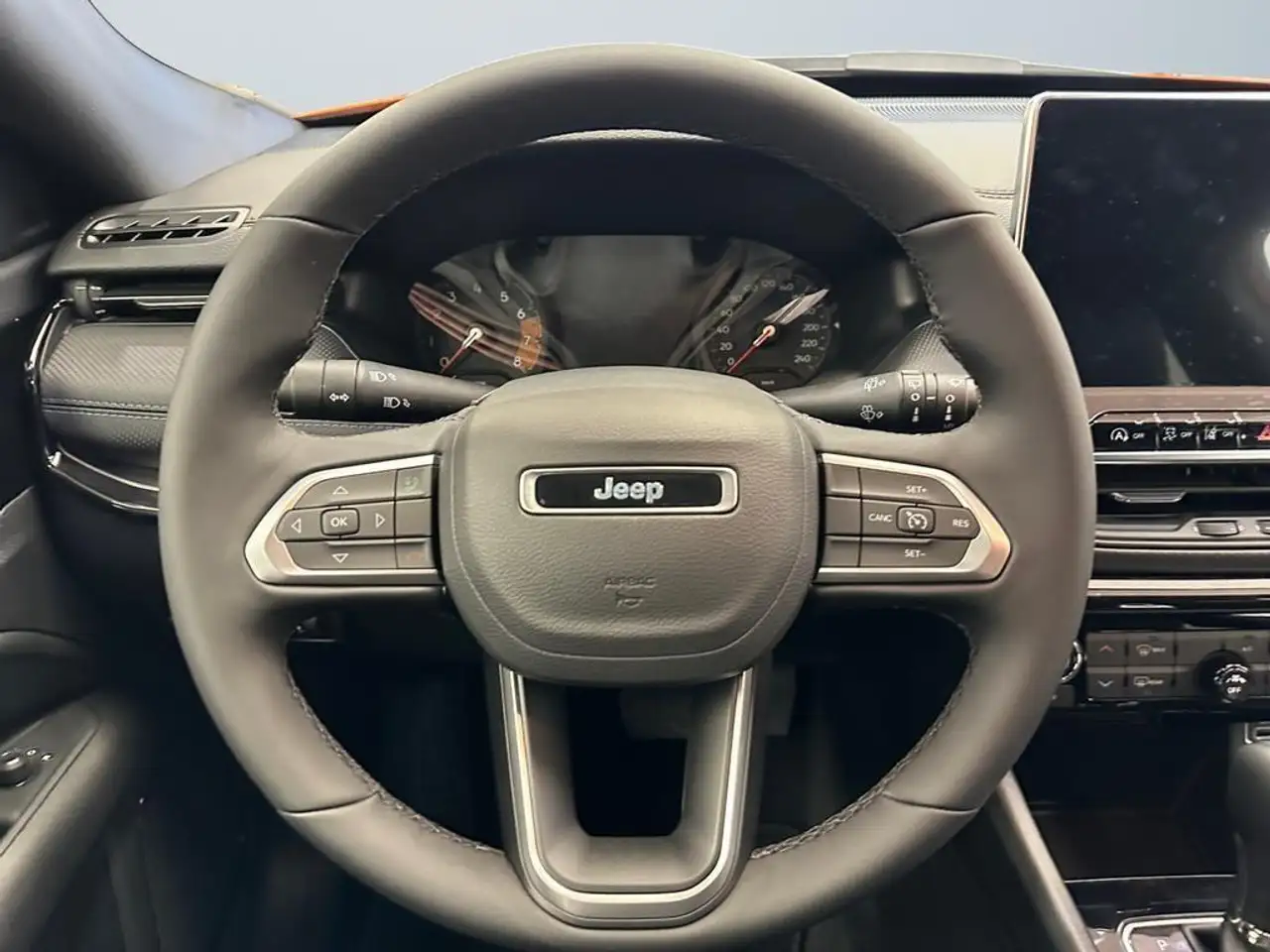 Jeep Compass photo Jeep Compass
