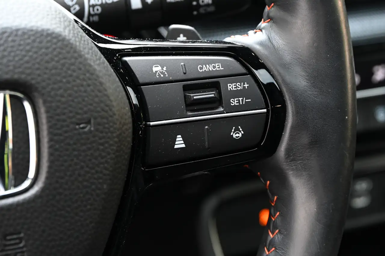 Honda CR-V photo Honda CR-V