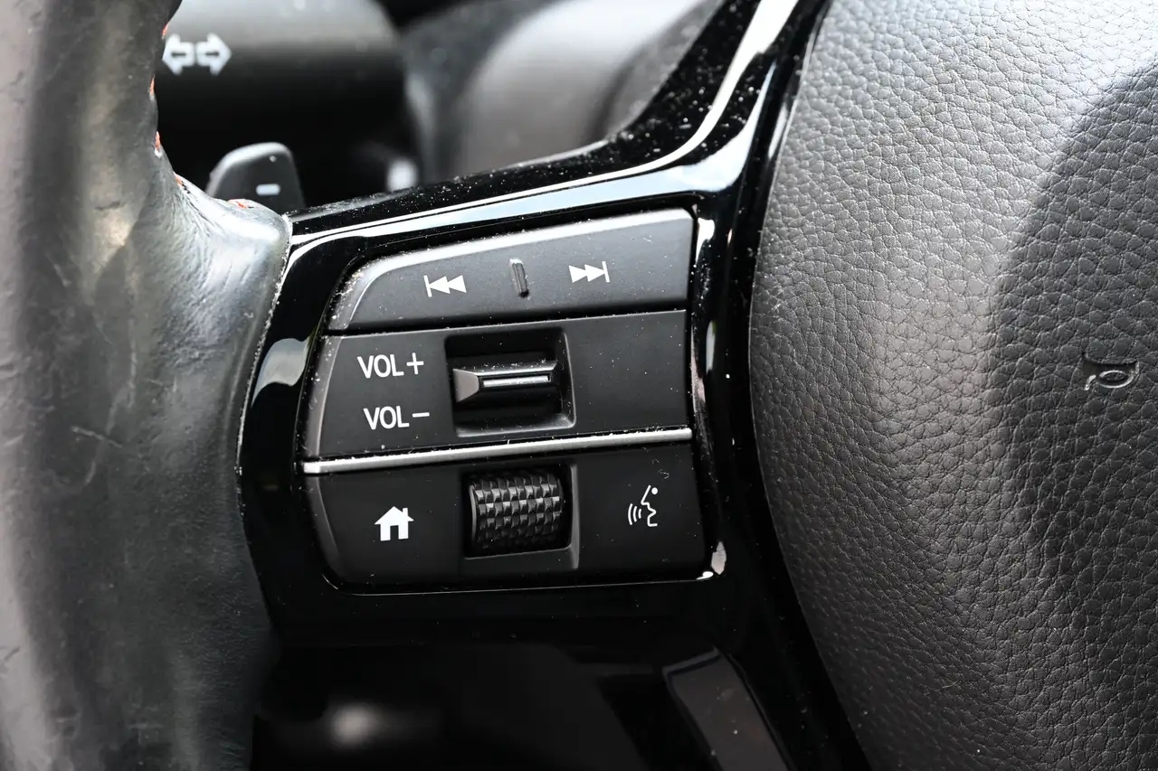 Honda CR-V photo Honda CR-V