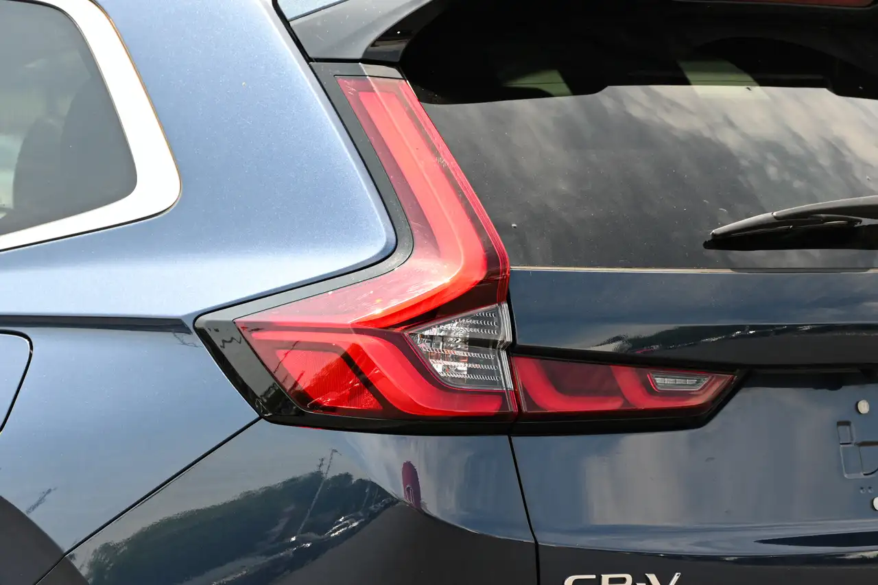 Honda CR-V photo Honda CR-V