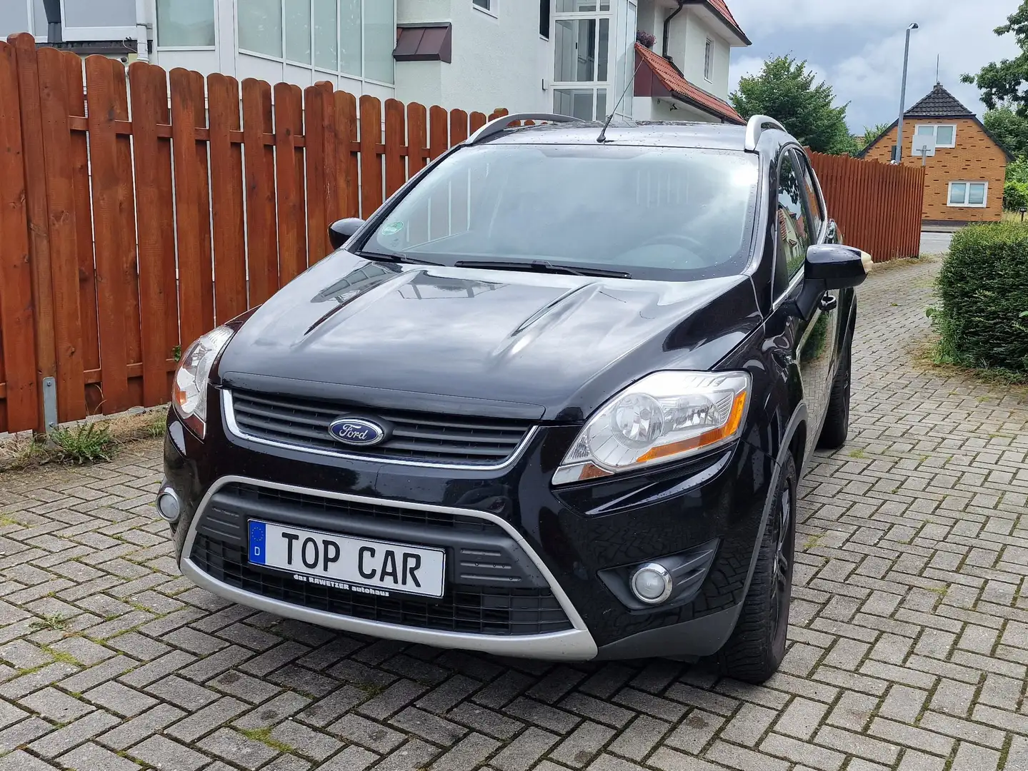 Ford Kuga Trend Schwarz - 1