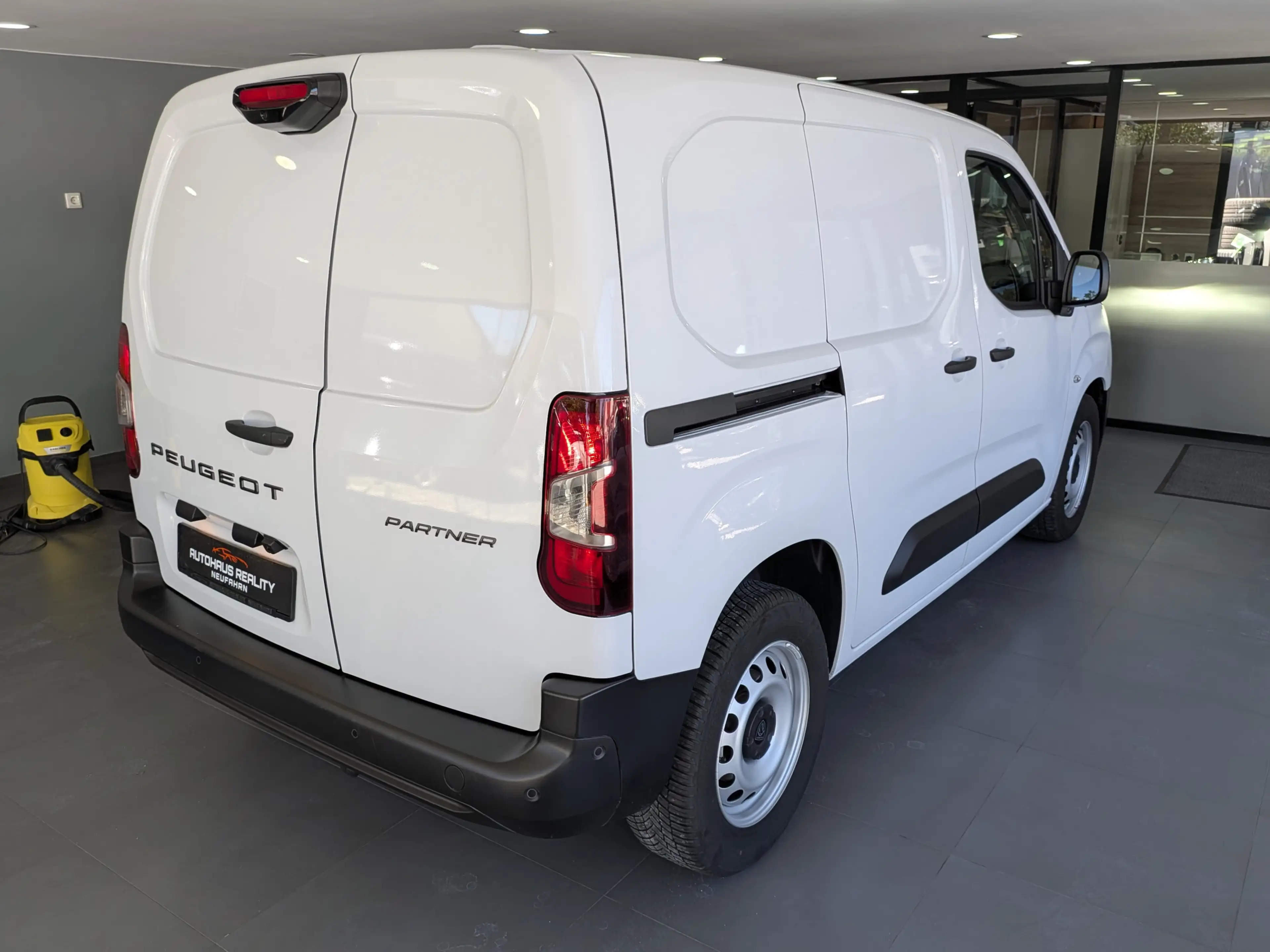Peugeot Partner L1H1 M+NAVI+360°KAMERA+TOT WINKEL+AUTOMATIK — photo 6