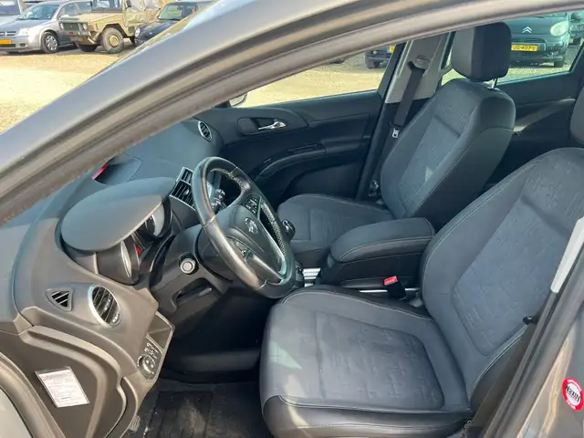 Opel Meriva view 5