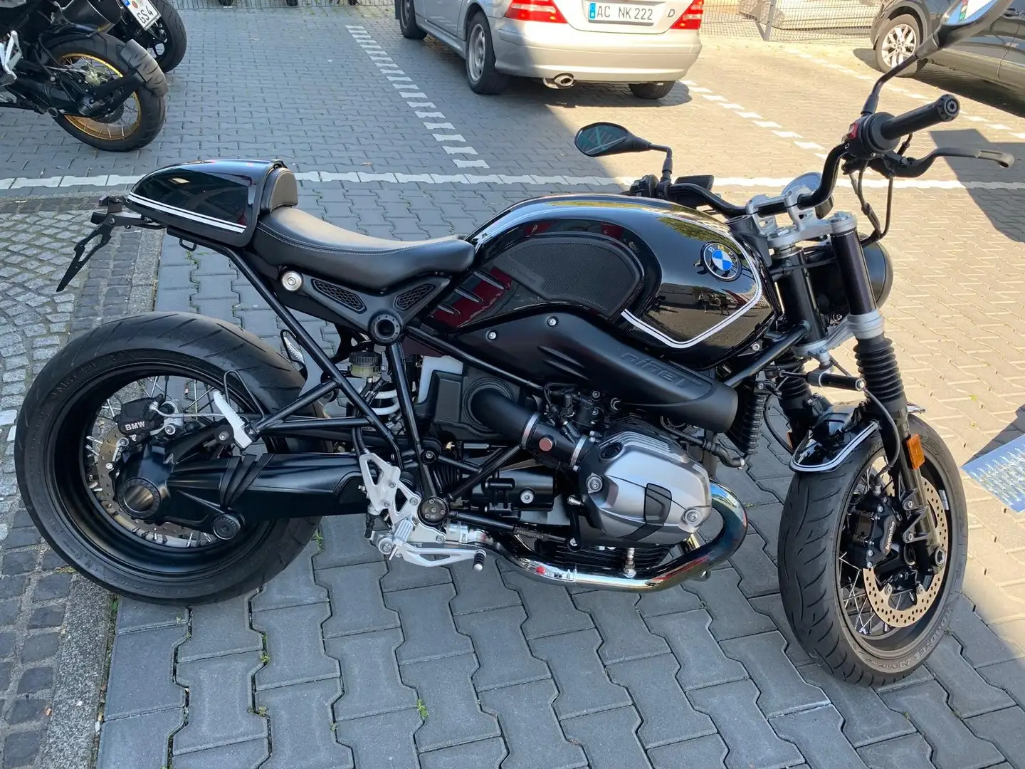 BMW R nineT Pure Fekete - 1