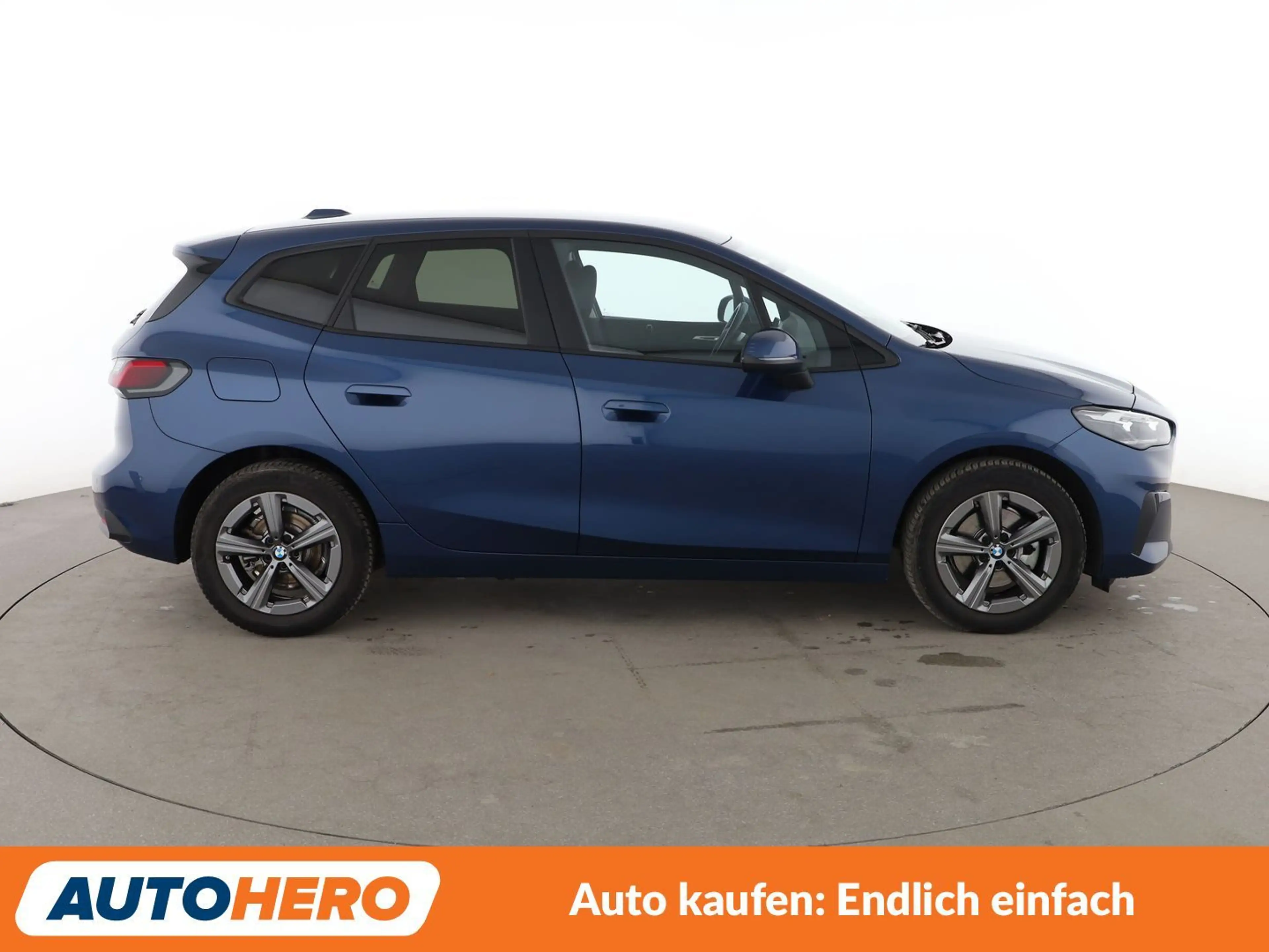 BMW 216 216i Active Tourer Aut.*NAVI*LED*CAM*PDC*SHZ* — photo 7