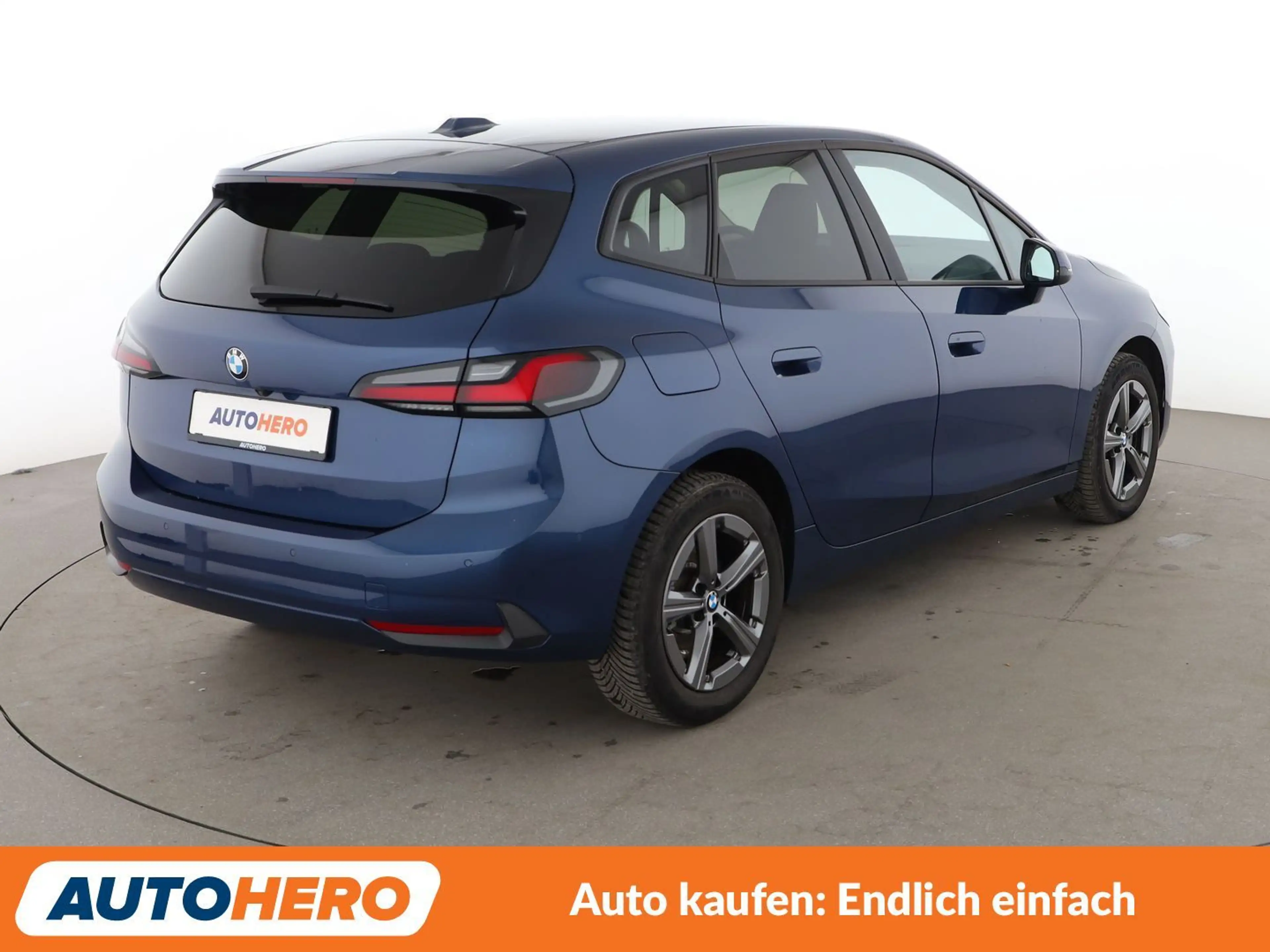 BMW 216 216i Active Tourer Aut.*NAVI*LED*CAM*PDC*SHZ* — photo 6