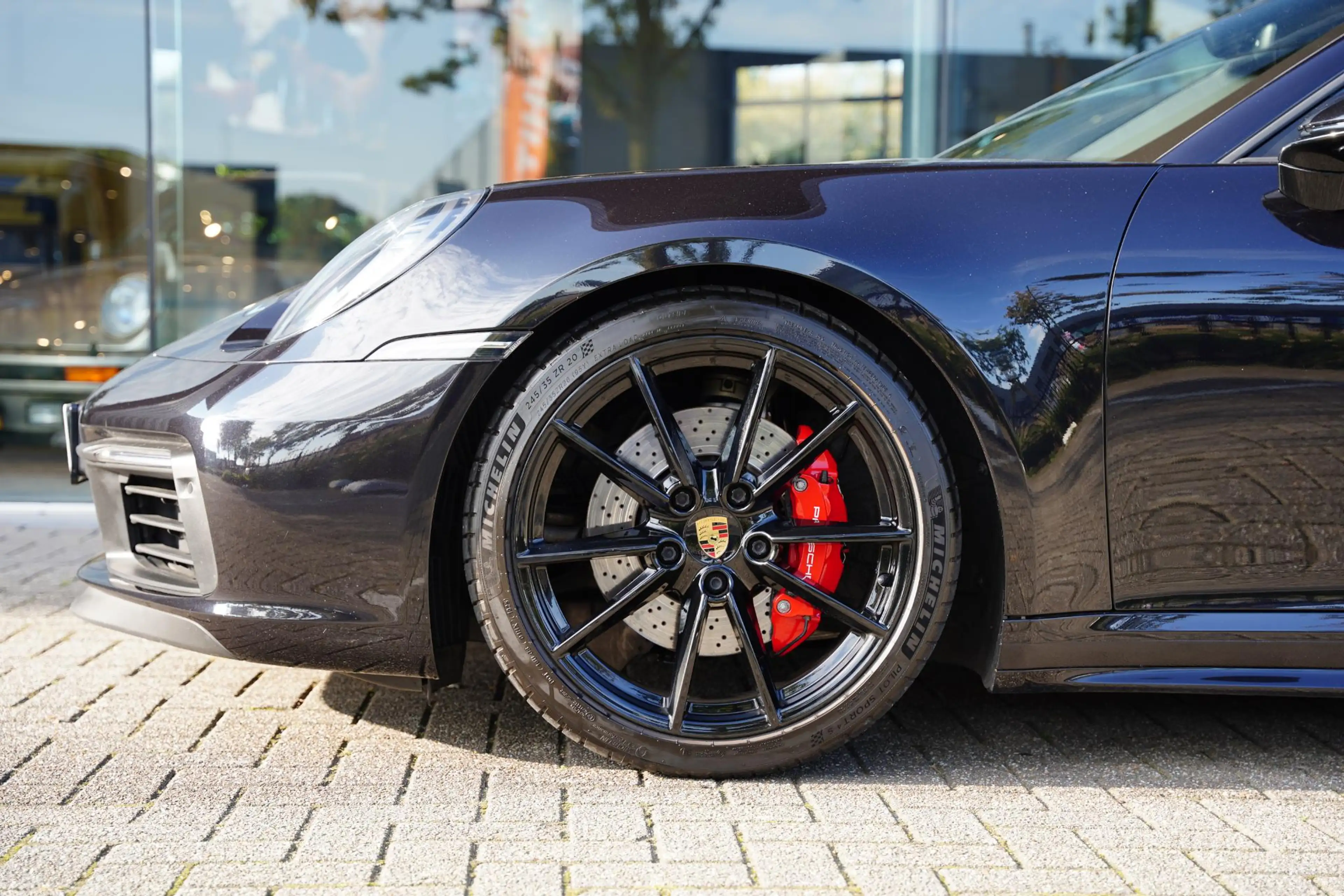 Porsche 992 992 Cabriolet 3.0 Carrera 4 S / New Service / Lede — photo 38
