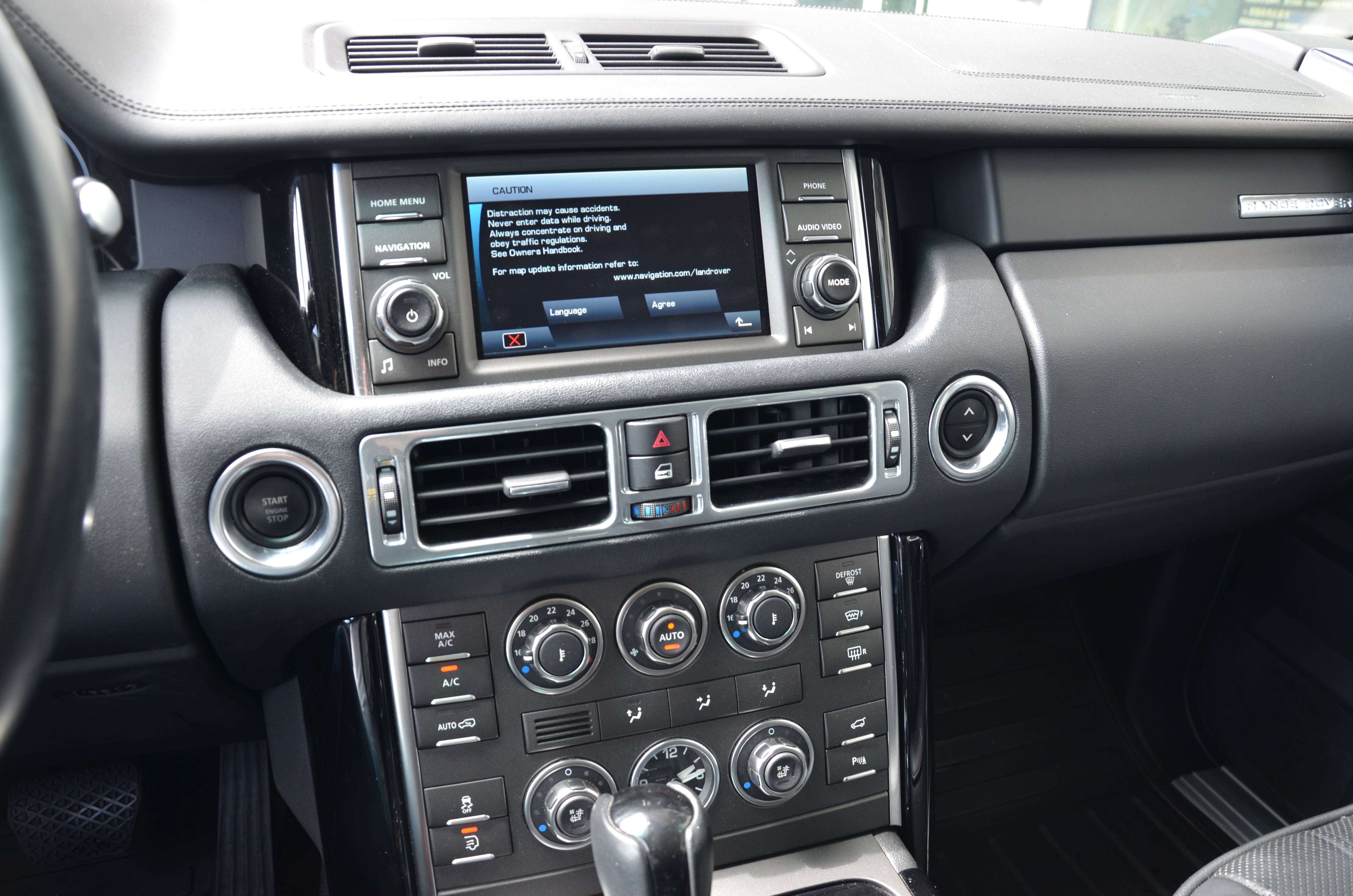 2011 Land Rover Range Rover HSE thumb 13