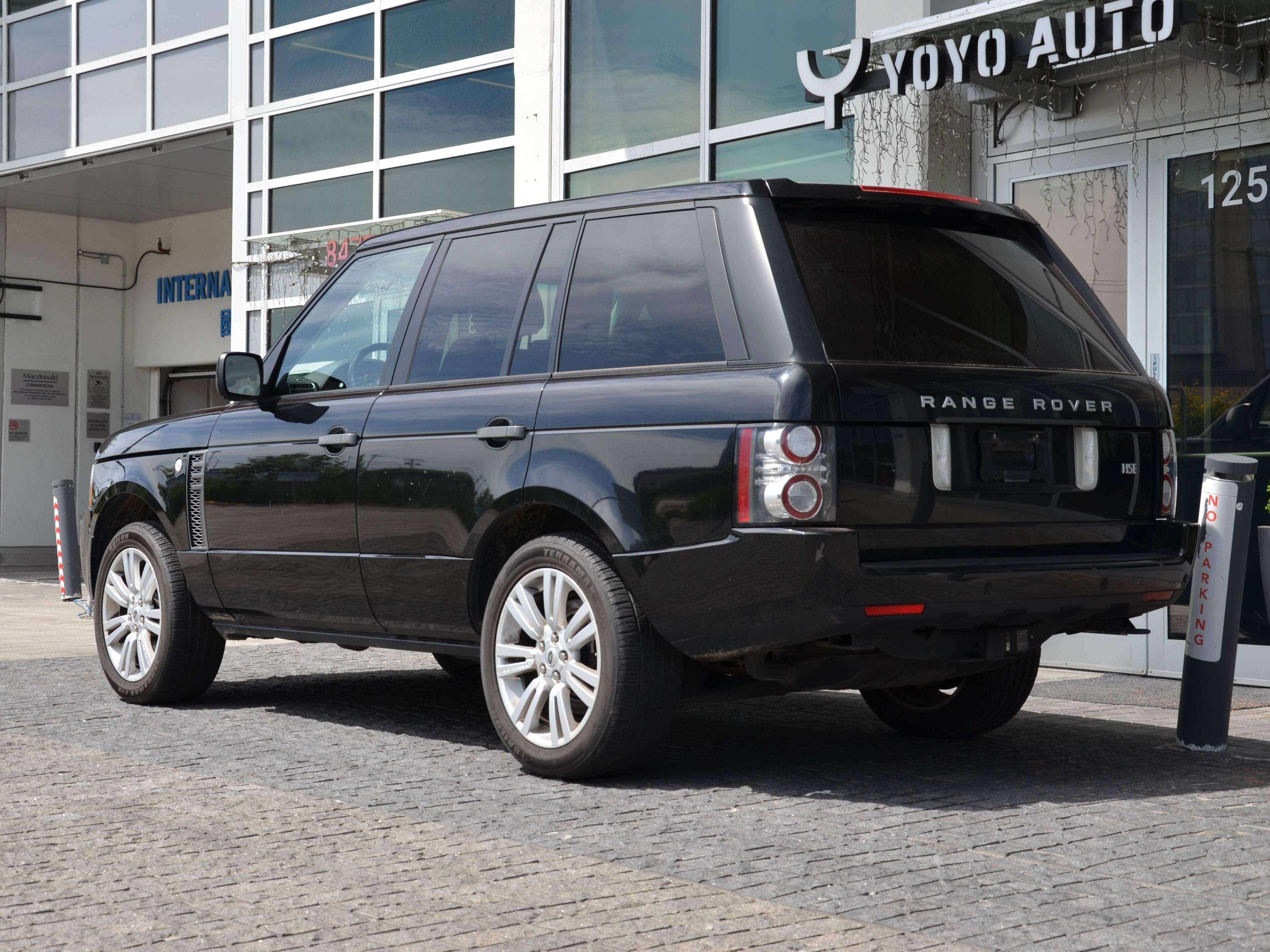 2011 Land Rover Range Rover HSE thumb 6