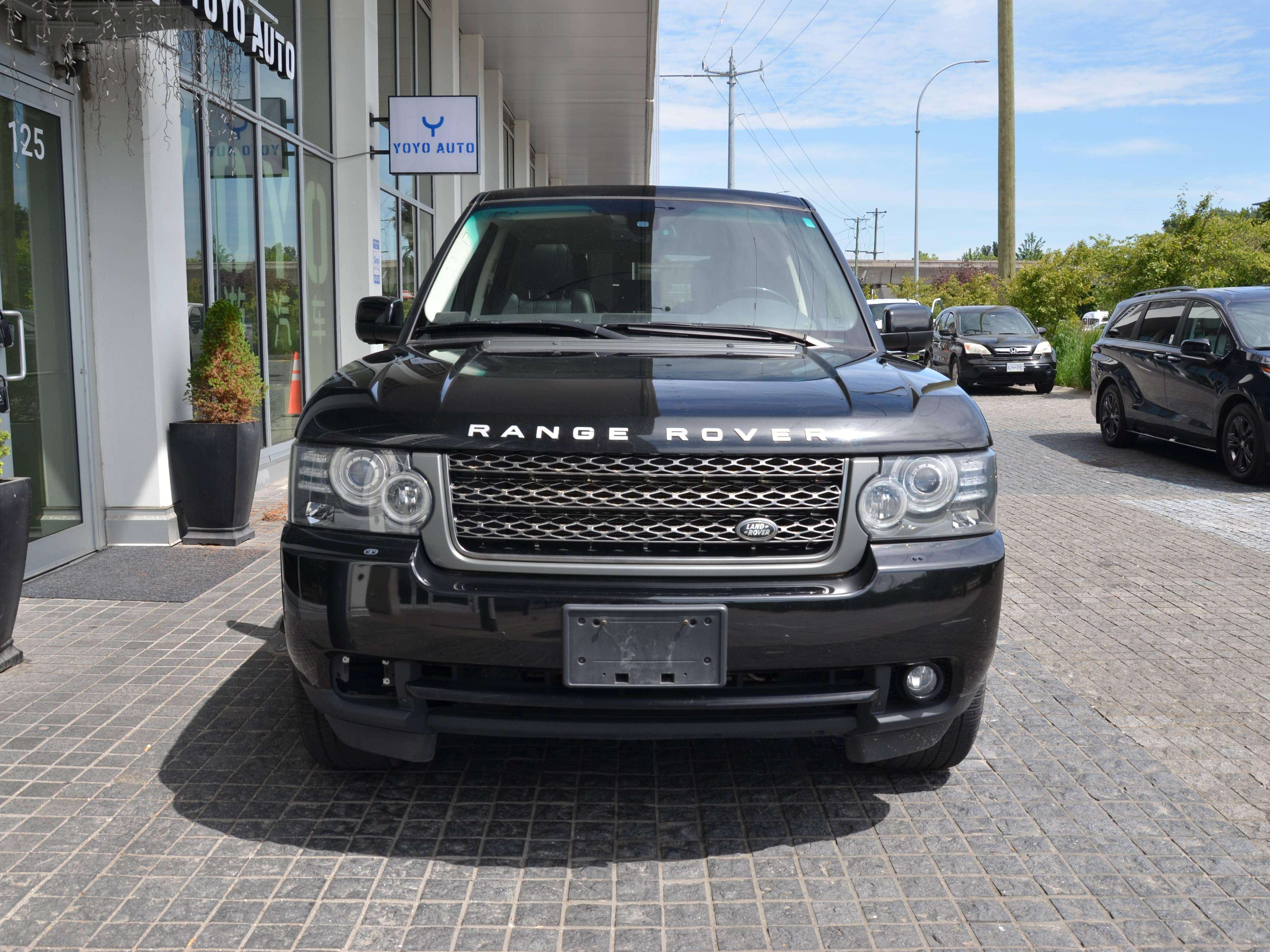 2011 Land Rover Range Rover HSE alt 2