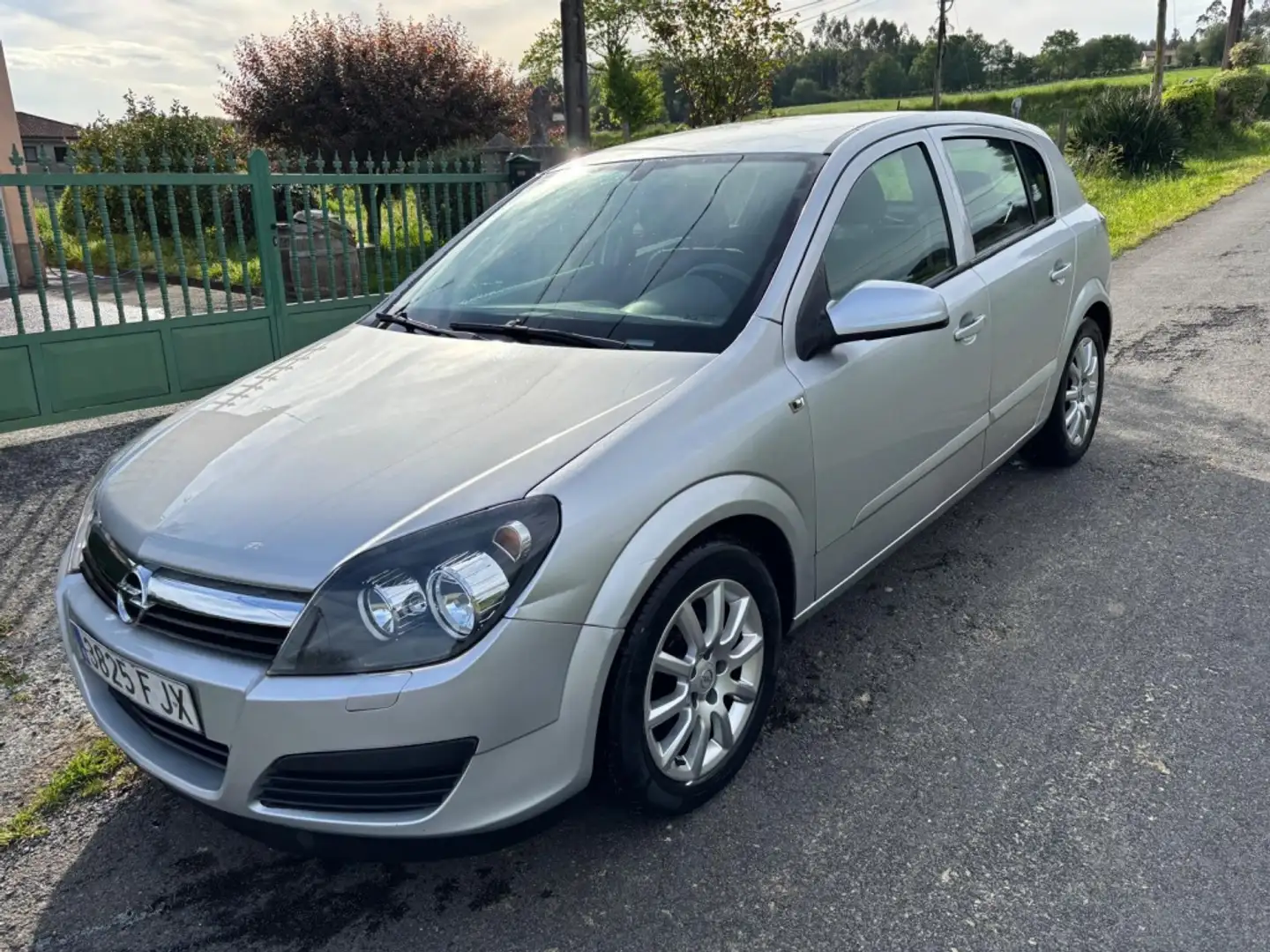 Opel Astra 1.3CDTi Enjoy Grigio - 1