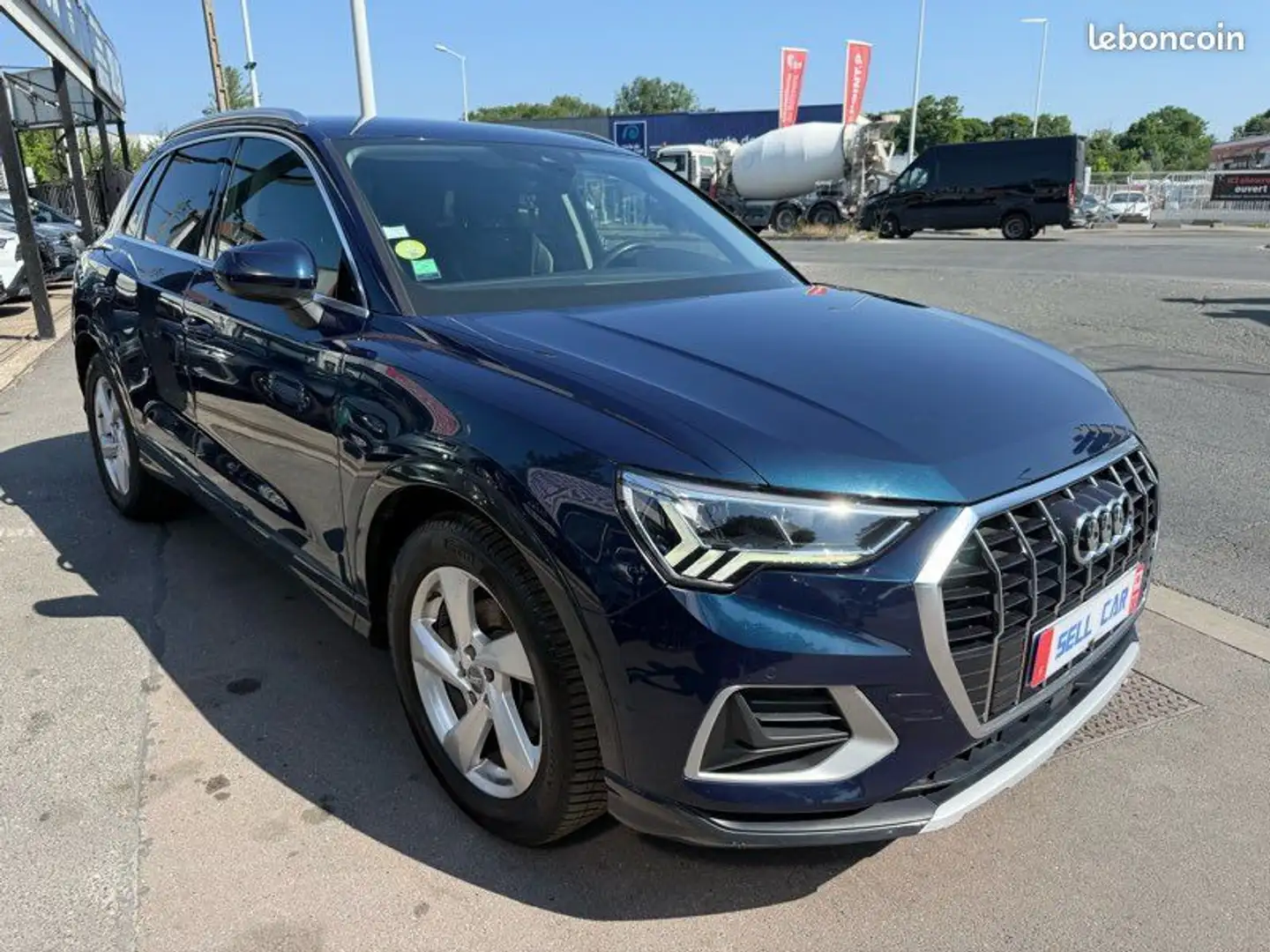 Audi Q3 35 TDI 150 Design Luxe S-TRONIC Bleu - 2