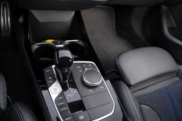 BMW 1 Series view 7