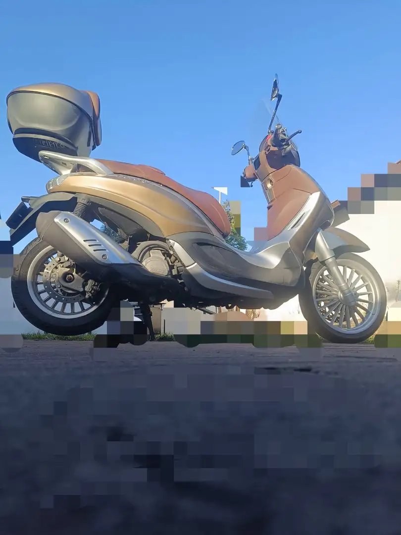 Piaggio Beverly 125 IE - 1