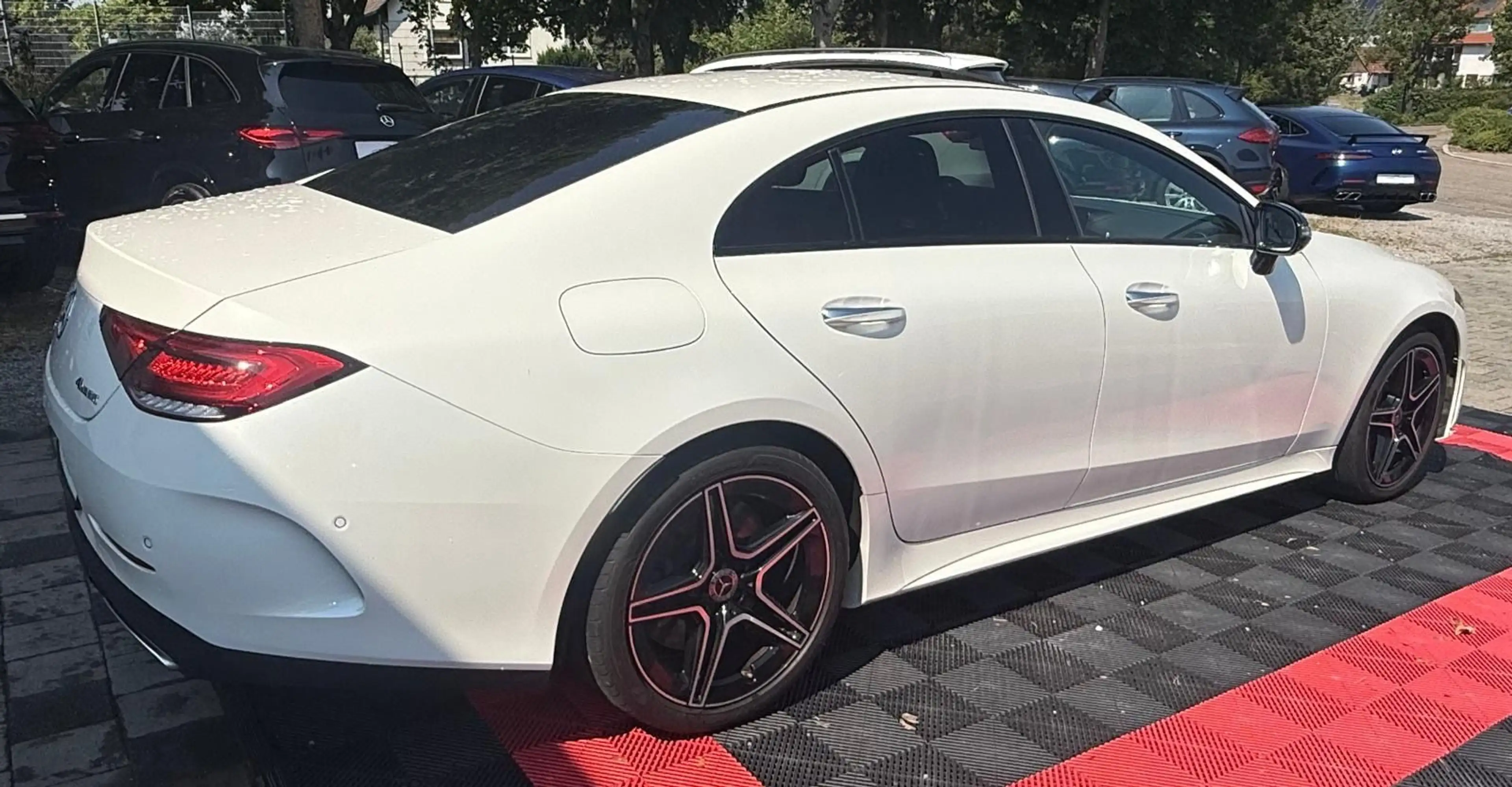 Mercedes-Benz CLS 450 *AMG*4M*360°*BURMESTER*ACC* — photo 15