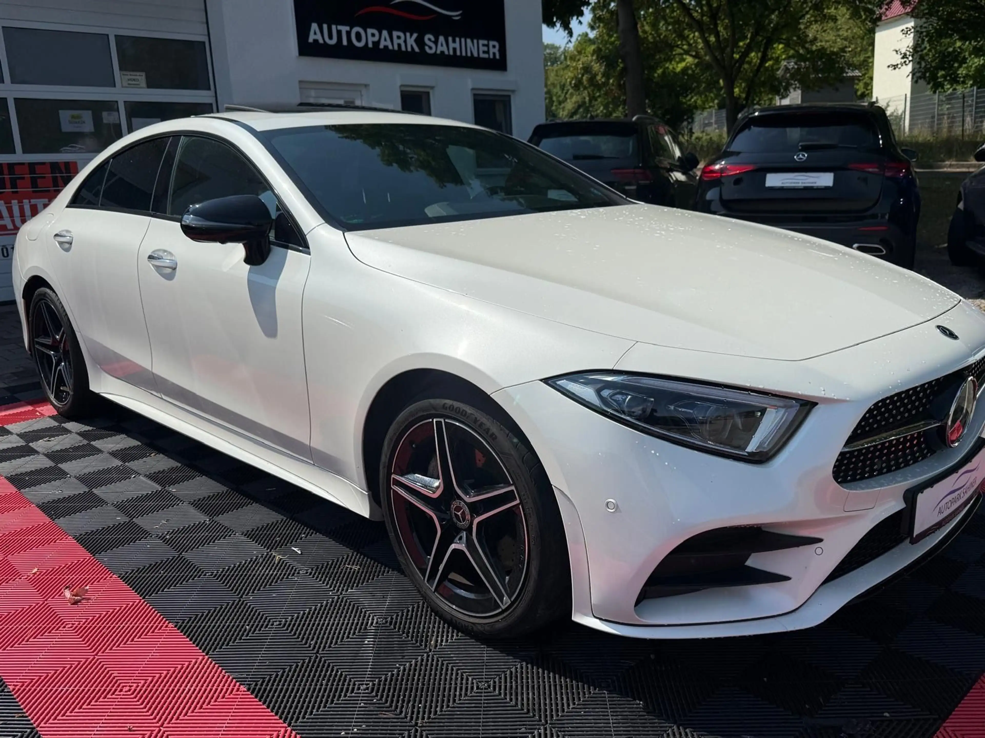 Mercedes-Benz CLS 450 *AMG*4M*360°*BURMESTER*ACC* — photo 7