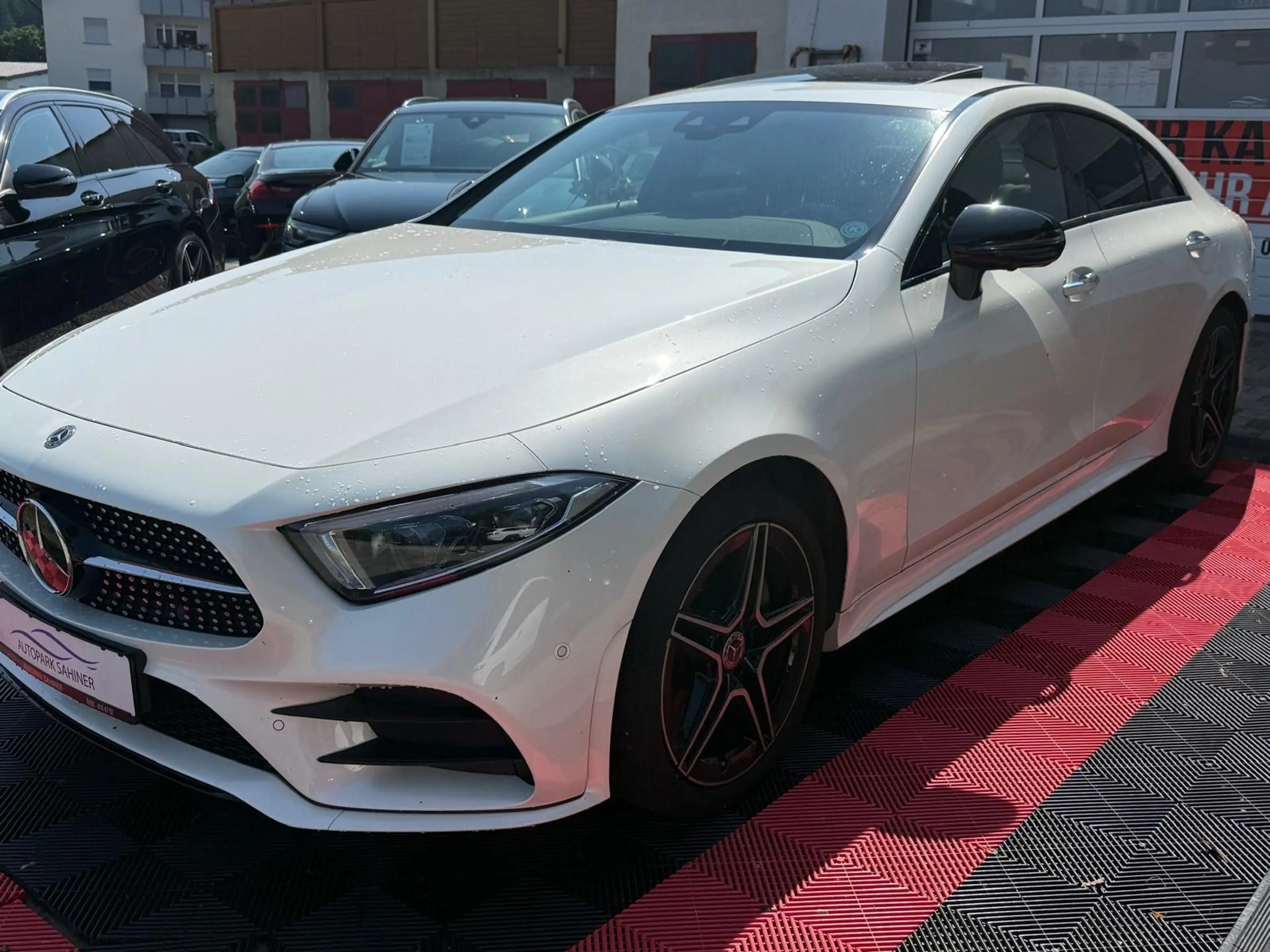 Mercedes-Benz CLS 450 *AMG*4M*360°*BURMESTER*ACC* — photo 9