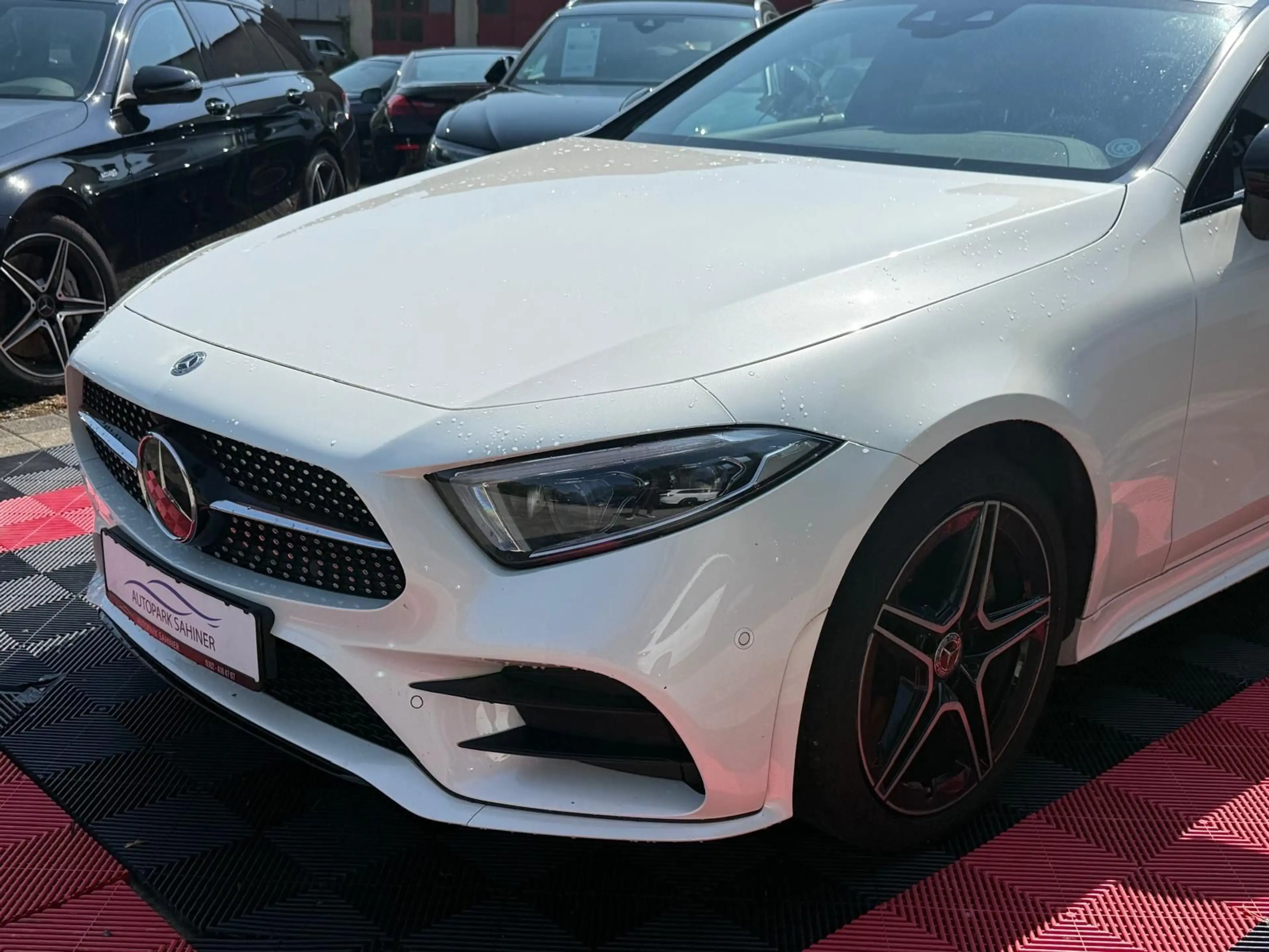 Mercedes-Benz CLS 450 *AMG*4M*360°*BURMESTER*ACC* — photo 12