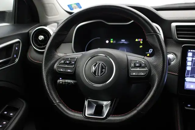 MG ZS view 22