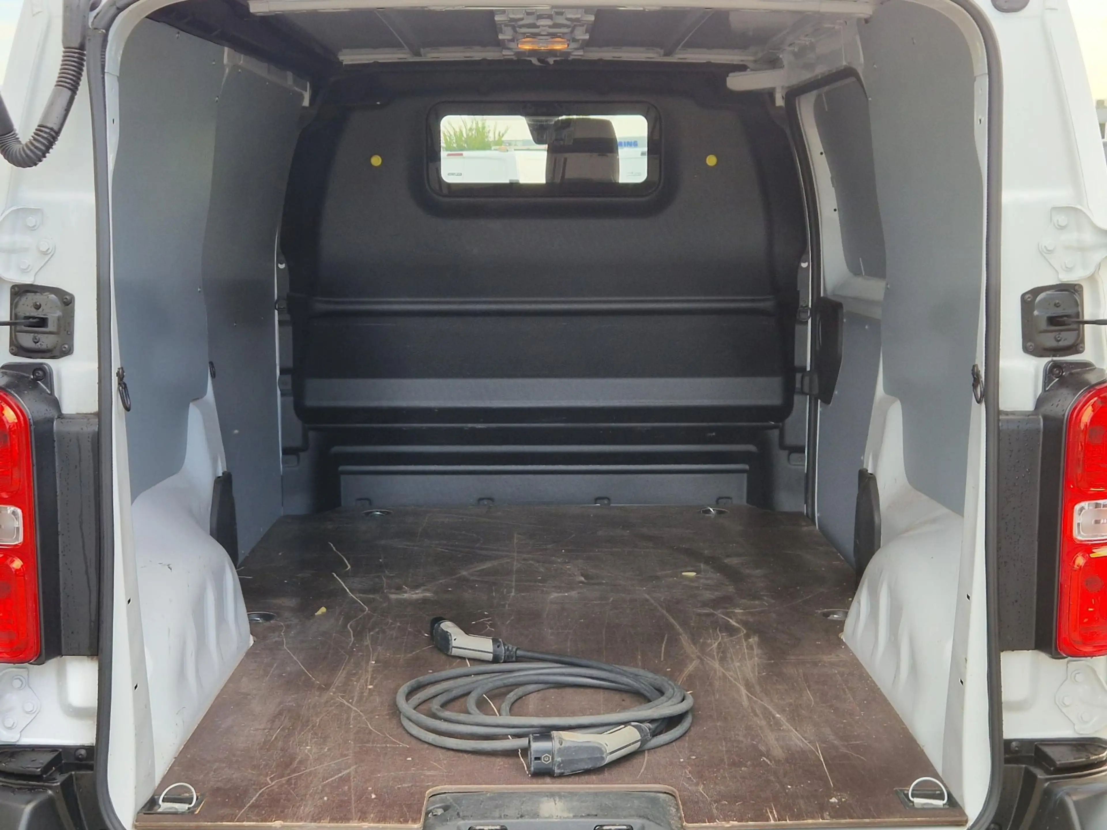 Opel Vivaro-e L2H1 Edition 75 kWh 3-PERS AIRCO CRUISE CARPLAY — photo 17
