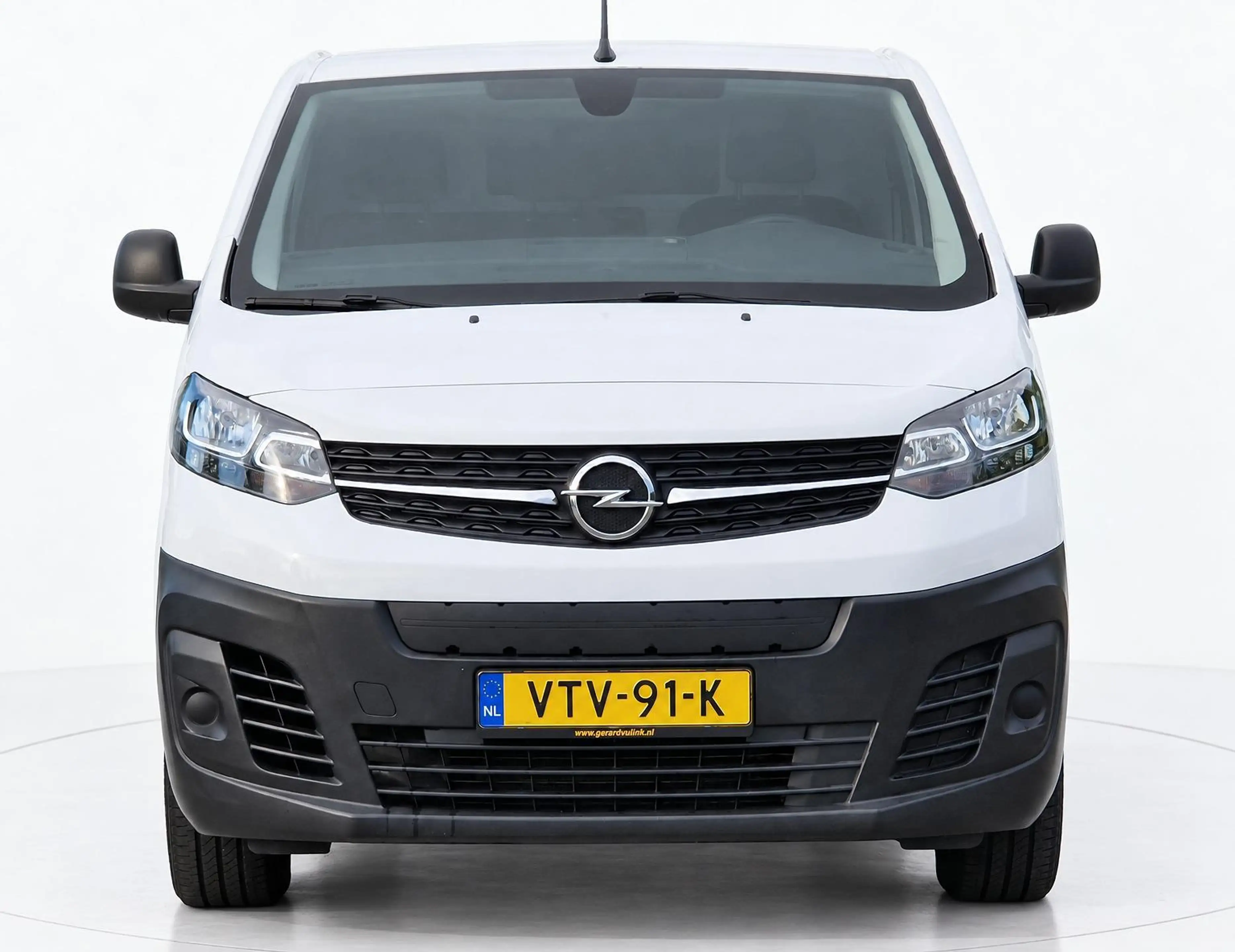 Opel Vivaro-e L2H1 Edition 75 kWh 3-PERS AIRCO CRUISE CARPLAY — photo 25