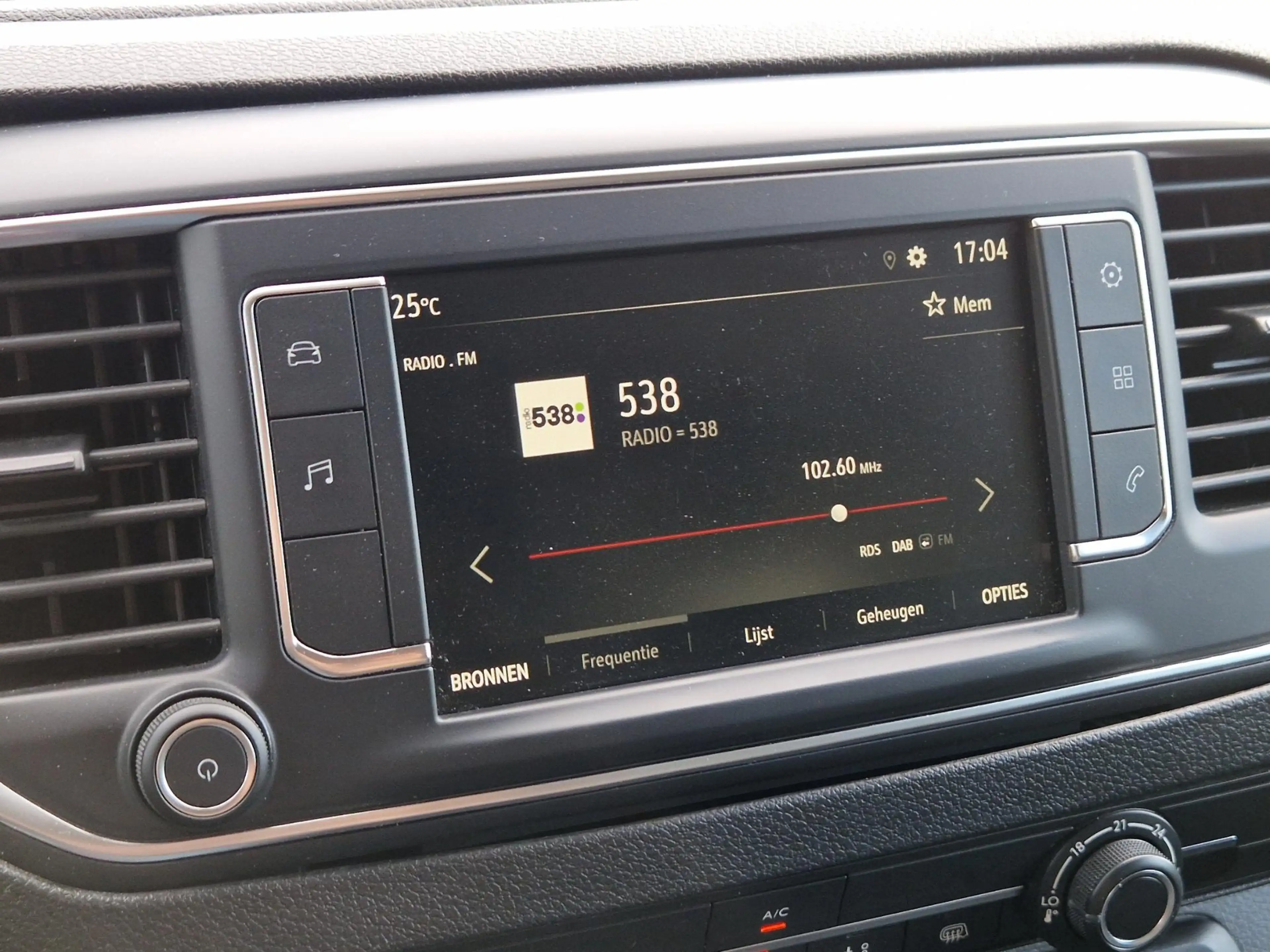 Opel Vivaro-e L2H1 Edition 75 kWh 3-PERS AIRCO CRUISE CARPLAY — photo 12