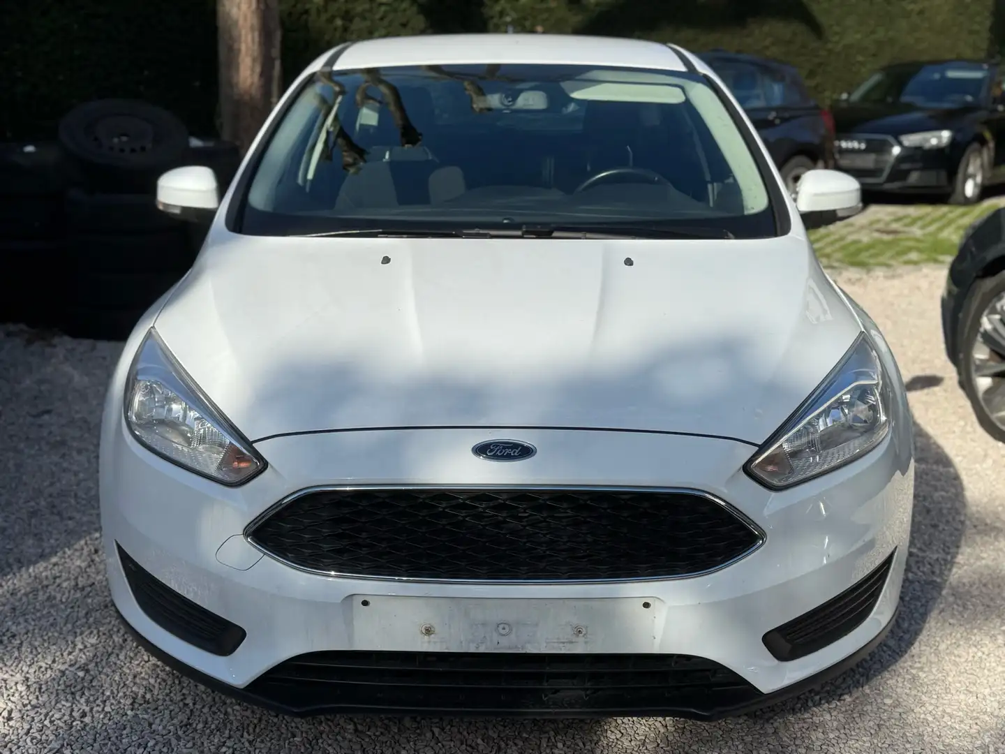 Ford Focus 1.0i benzine - 2018 - 64848KM - GARANTIE Wit - 2