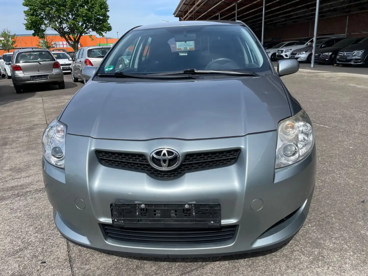 Toyota Auris Sol 2.0 D4D/KLIMA/EL.Fenster/S-Heft Silber - 2