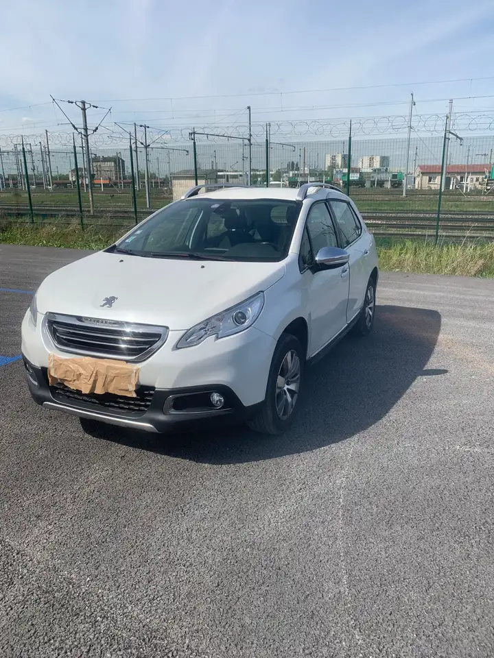 Peugeot 2008 1.6 VTi 120ch BVM5 Allure