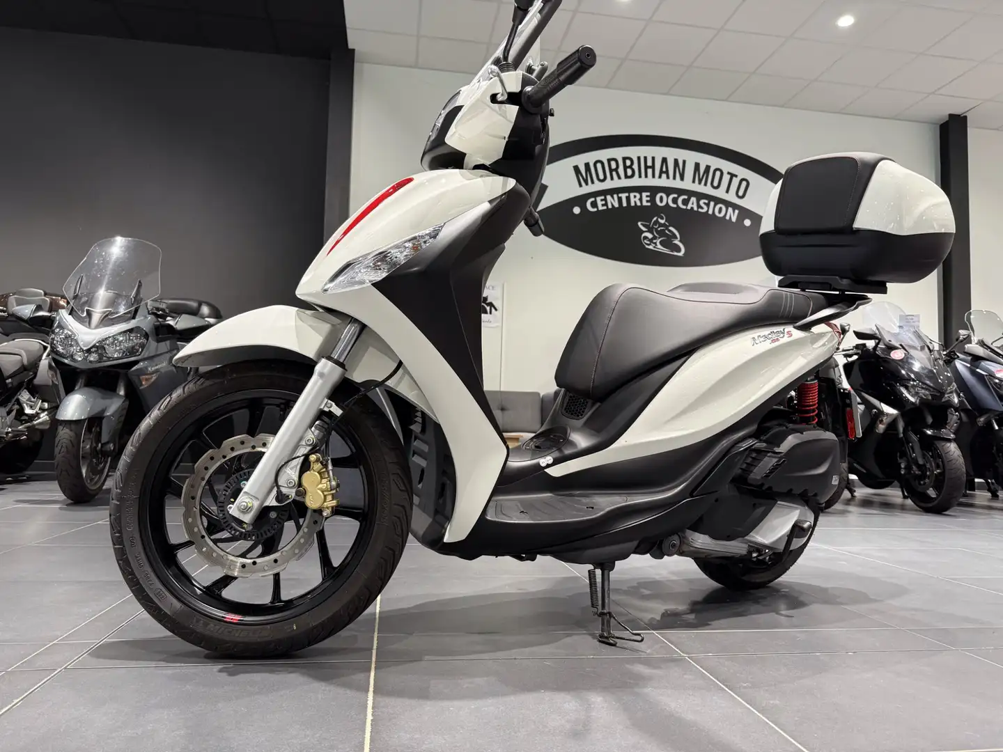 Piaggio Medley 125 Weiß - 1