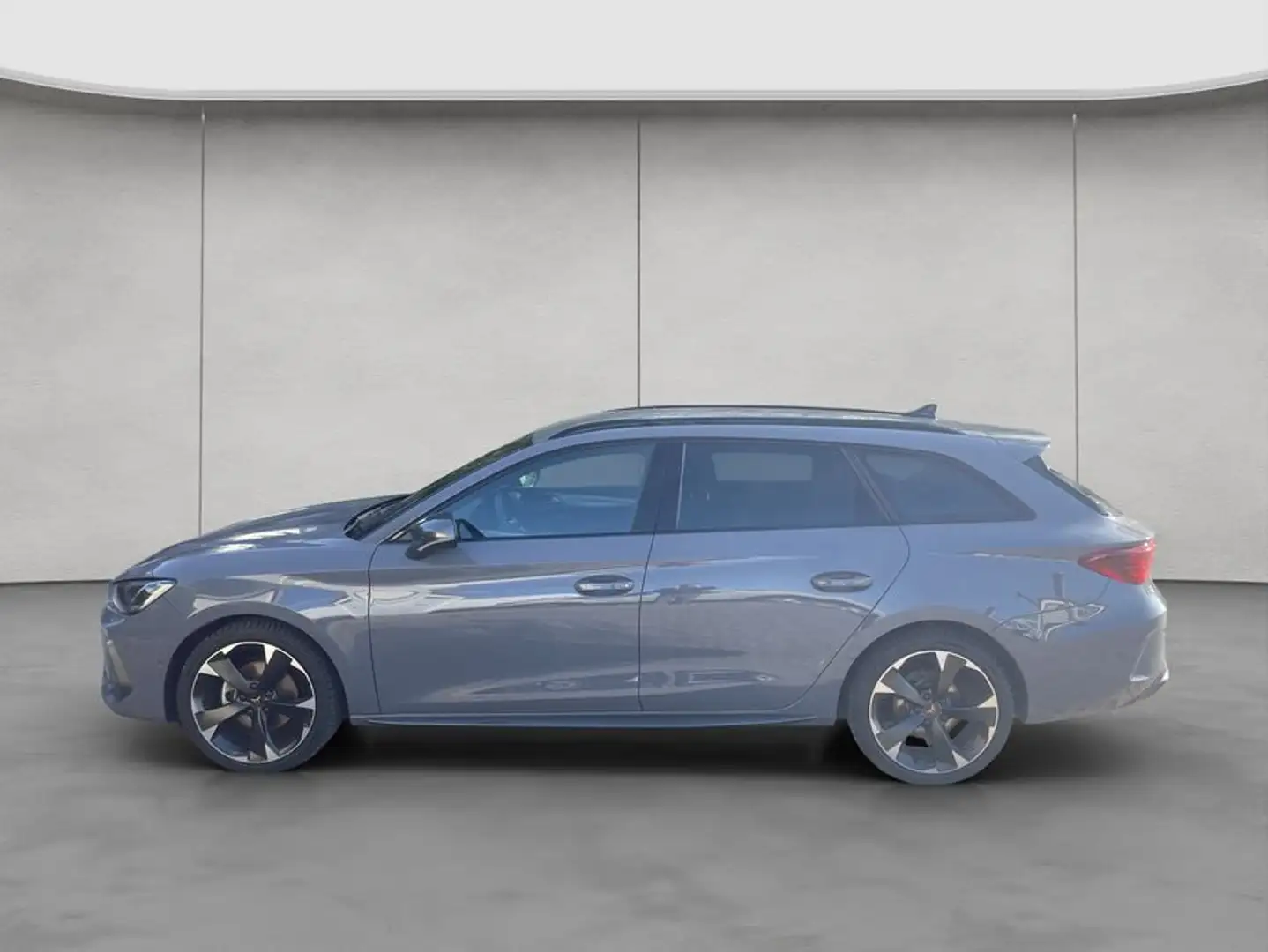 CUPRA Leon Sportstourer 1.5 eTSI DSG Grau - 2
