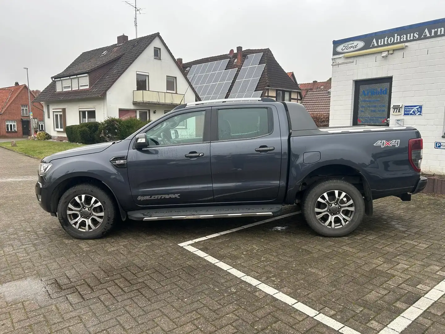 Ford Ranger Wildtrak Doppelkabine 4x4 Grau - 2