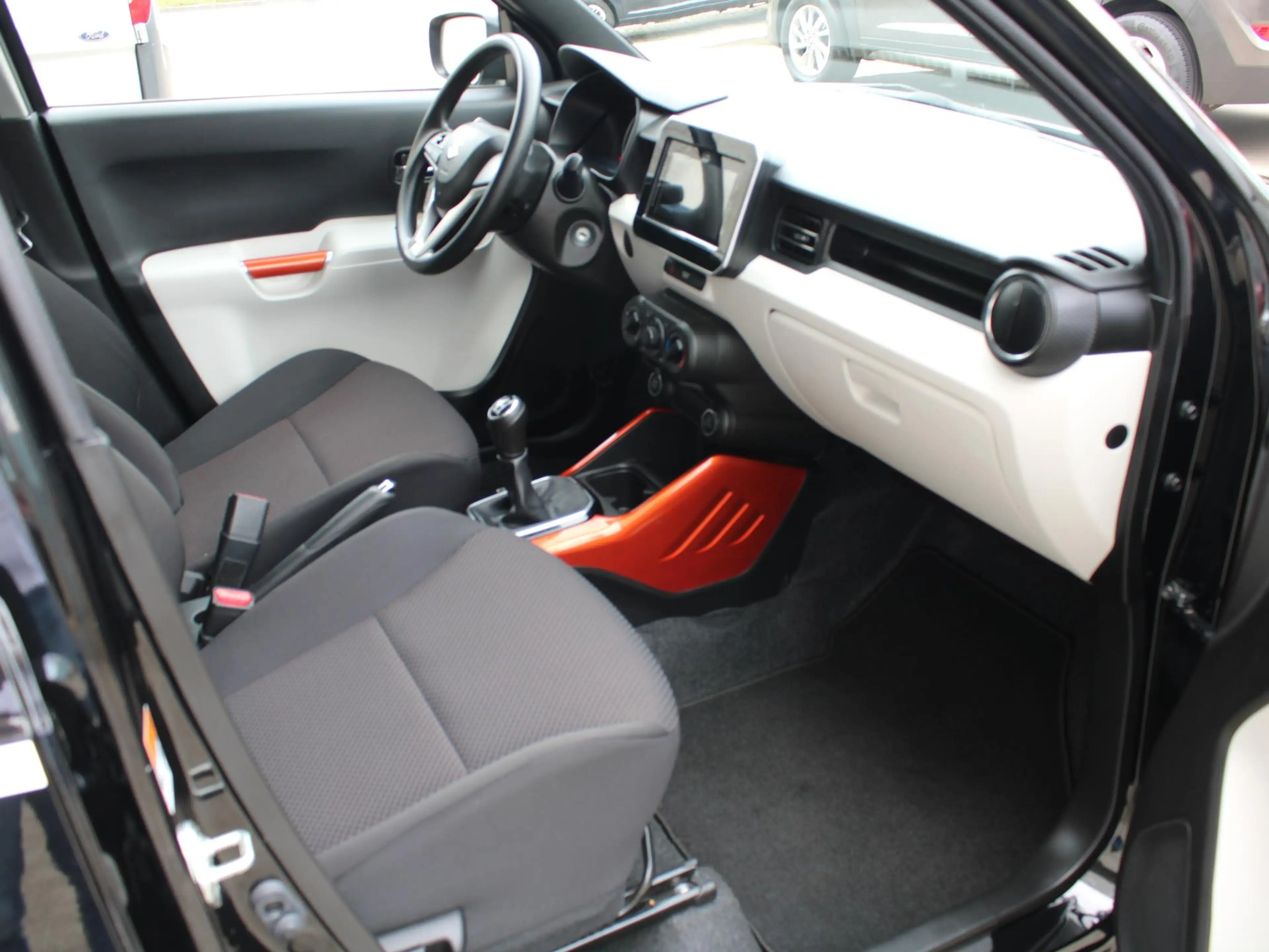 Suzuki Ignis 1.2 Stijl Intro | STOELVERWARMING | 12 MAANDEN BOV — photo 12