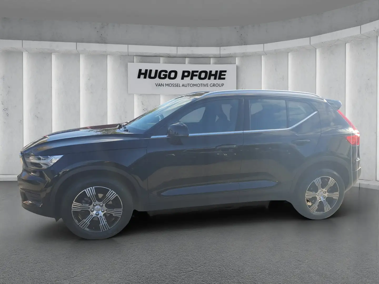 Volvo XC40 XC 40 Inscription T3 2WD Aut. | LED | RFK | LEDER Schwarz - 2