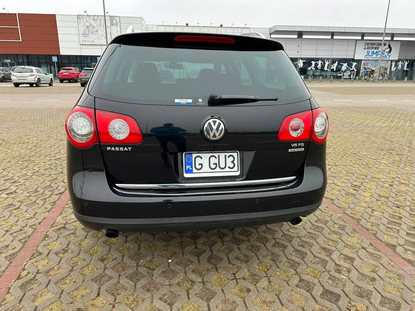 Volkswagen Passat Variant 3.2 V6 FSI 4Motion DSG Highline Noir - 2