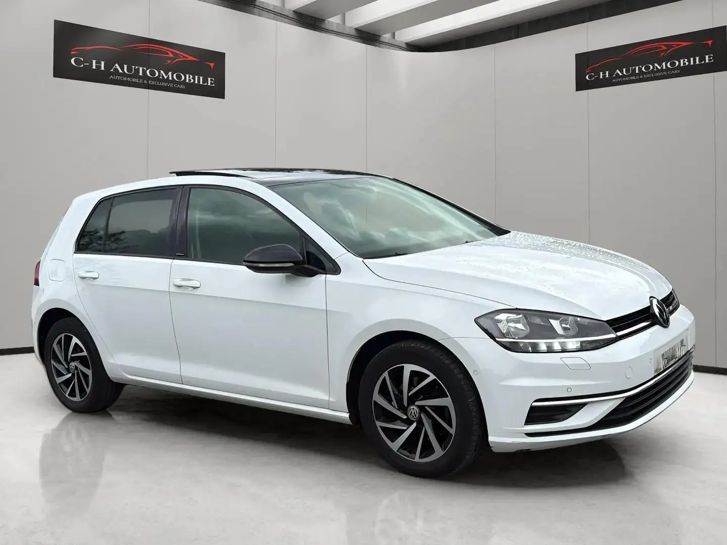 Volkswagen Golf VII Lim *IQ.DRIVE*Start-Stopp*Virtual*Pano* Bianco - 1