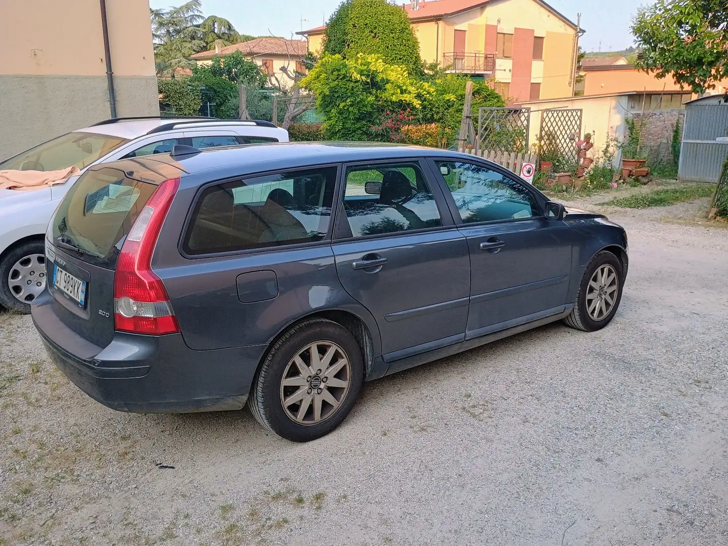 Volvo V50 2.0d Momentum - 1