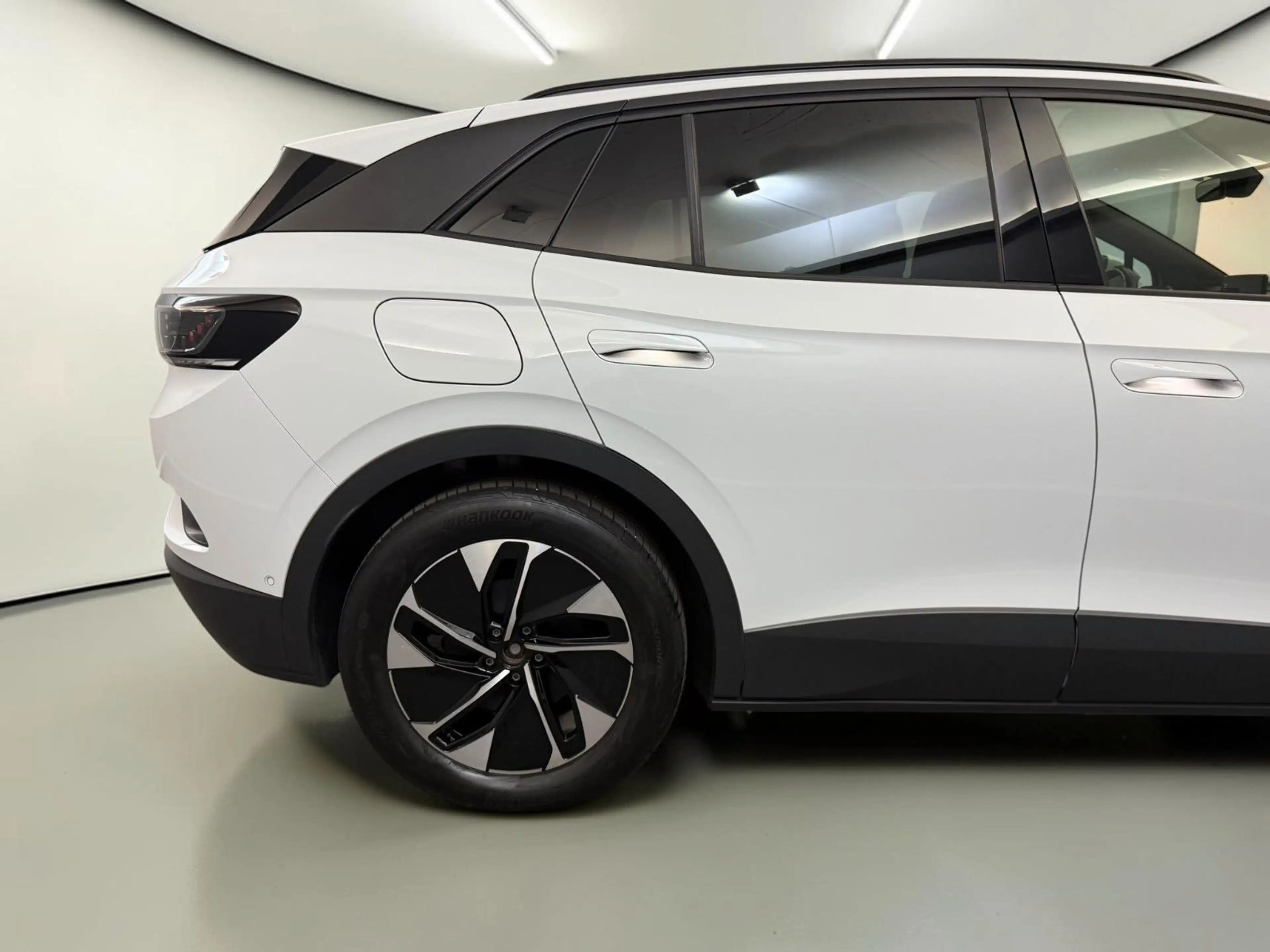 Volkswagen ID.4 Pro 4M 82KWH 195KW ACC*AHK*WÄRMEPUMPE*LED — photo 9