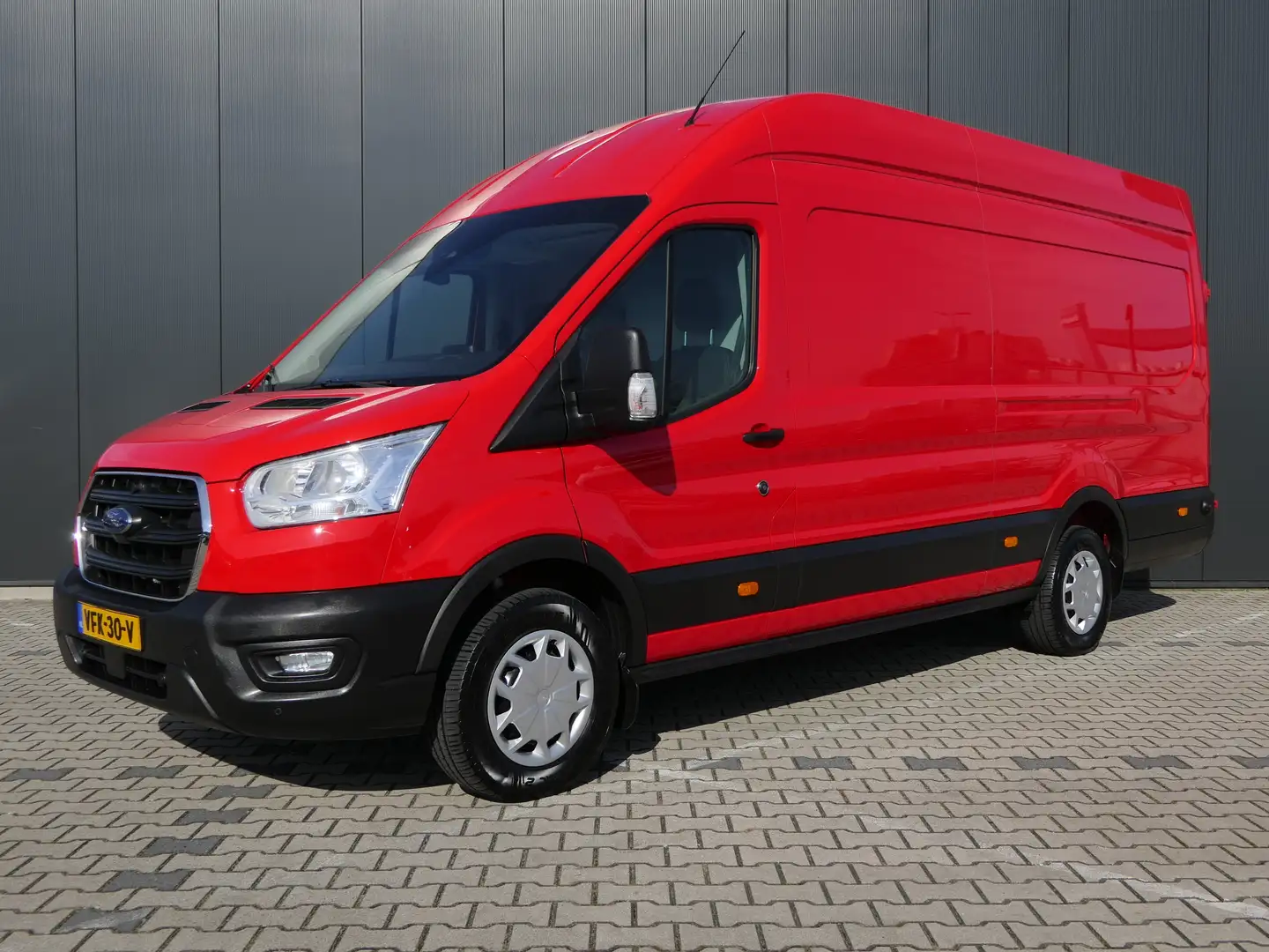 Ford Transit 350 2.0 TDCI L4H3 Trend RWD | Achterwielaandrijvin Rood - 1
