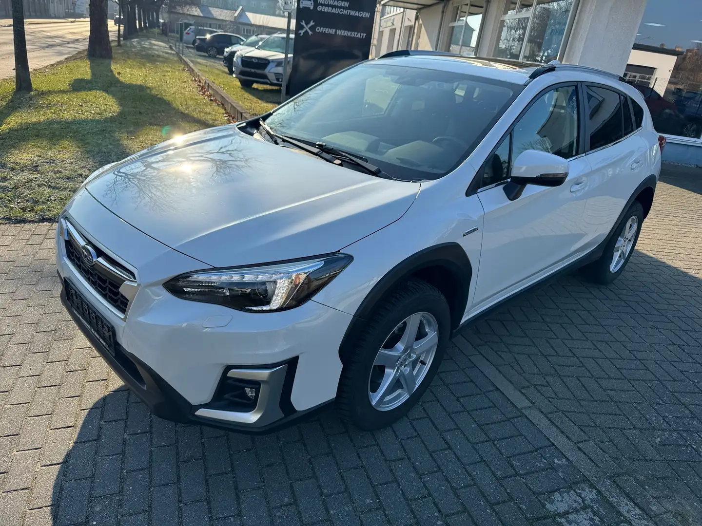 Subaru XV 2.0ie Lineartronic Platinum Weiß - 2